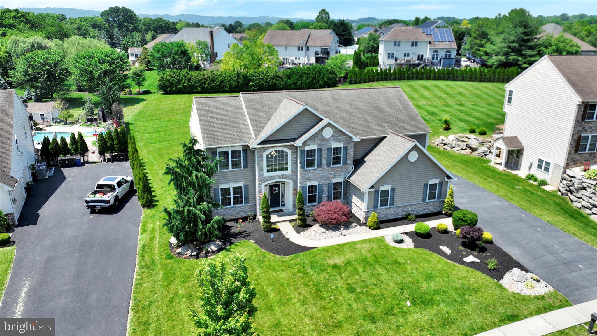 GREEN VALLEY ESTAT - Residential