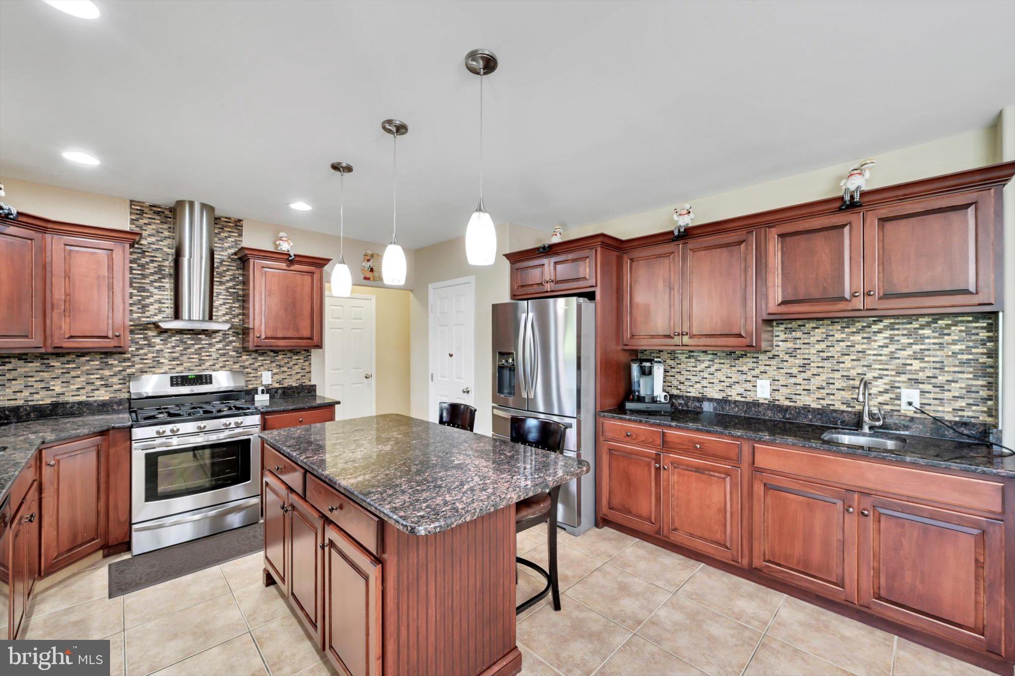 GREEN VALLEY ESTAT - Residential