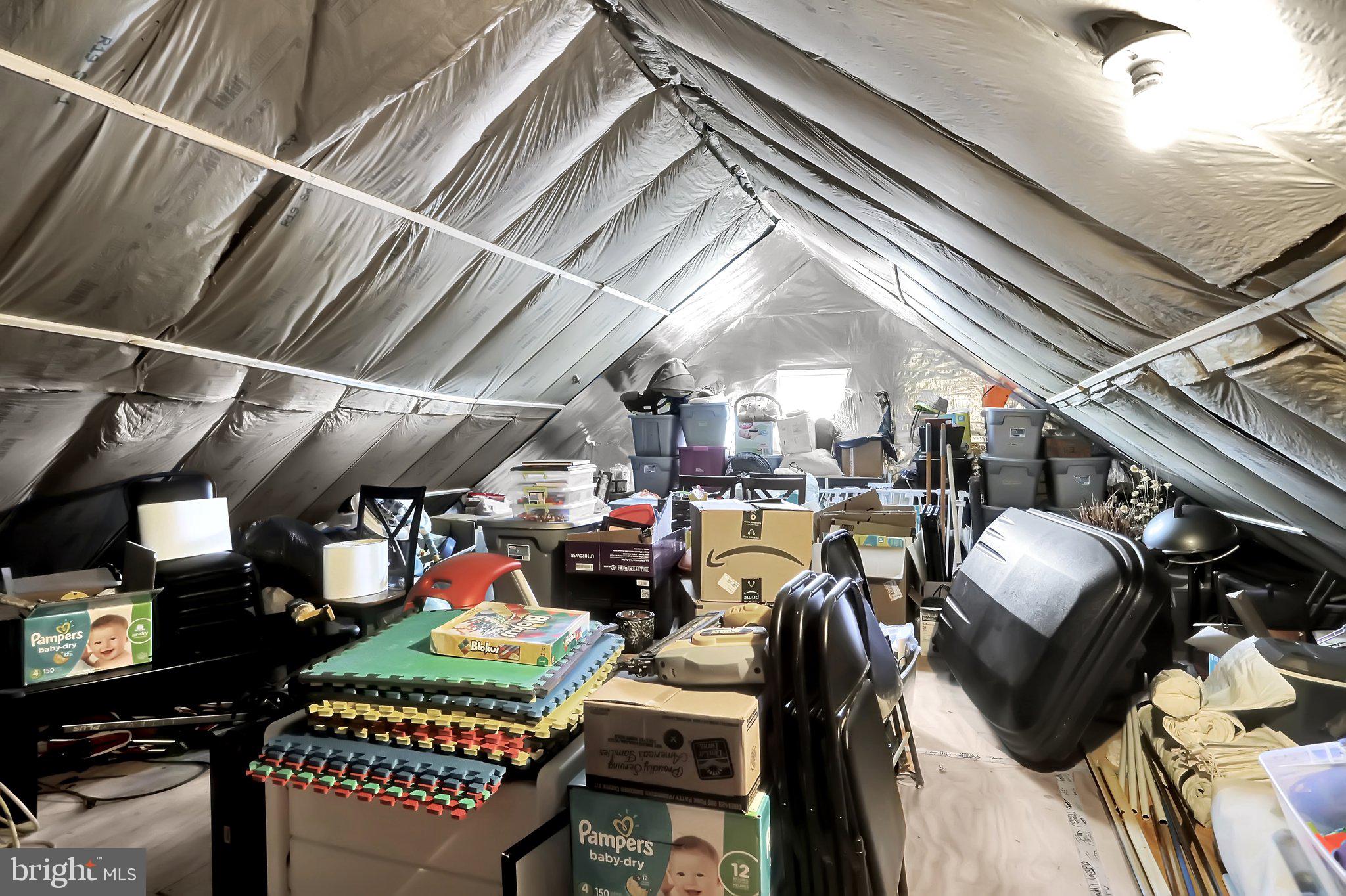 CHARLES TOWN - Residential