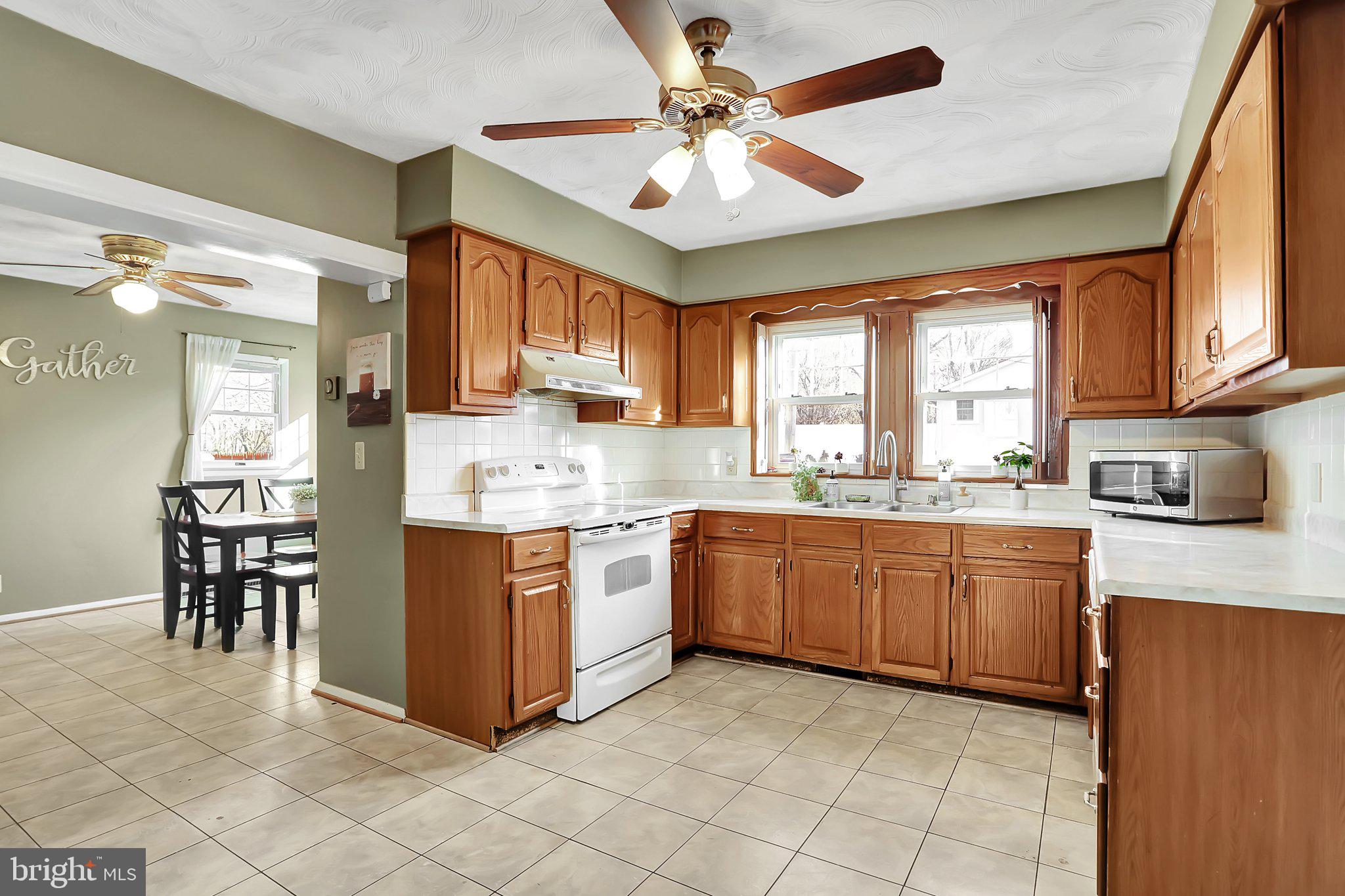 CHARLES TOWN - Residential