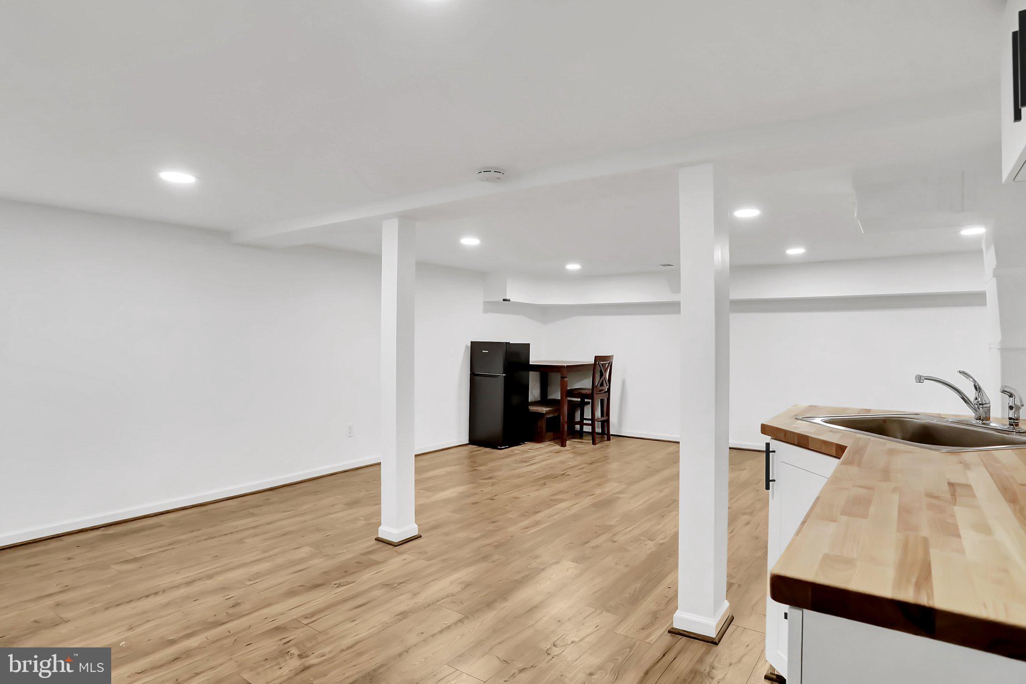 CHARLES TOWN - Residential