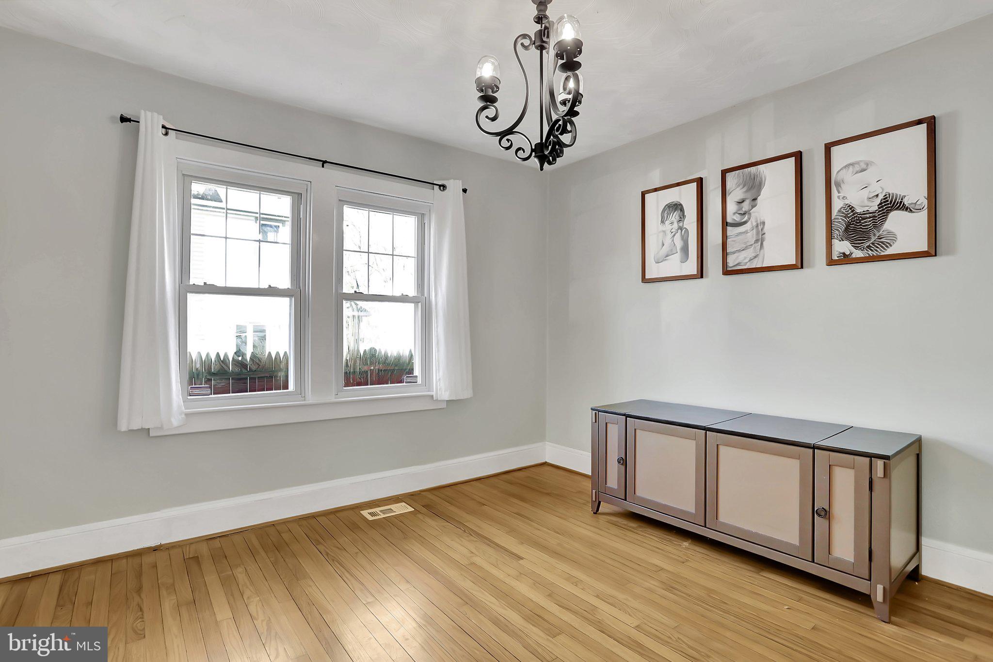 CHARLES TOWN - Residential