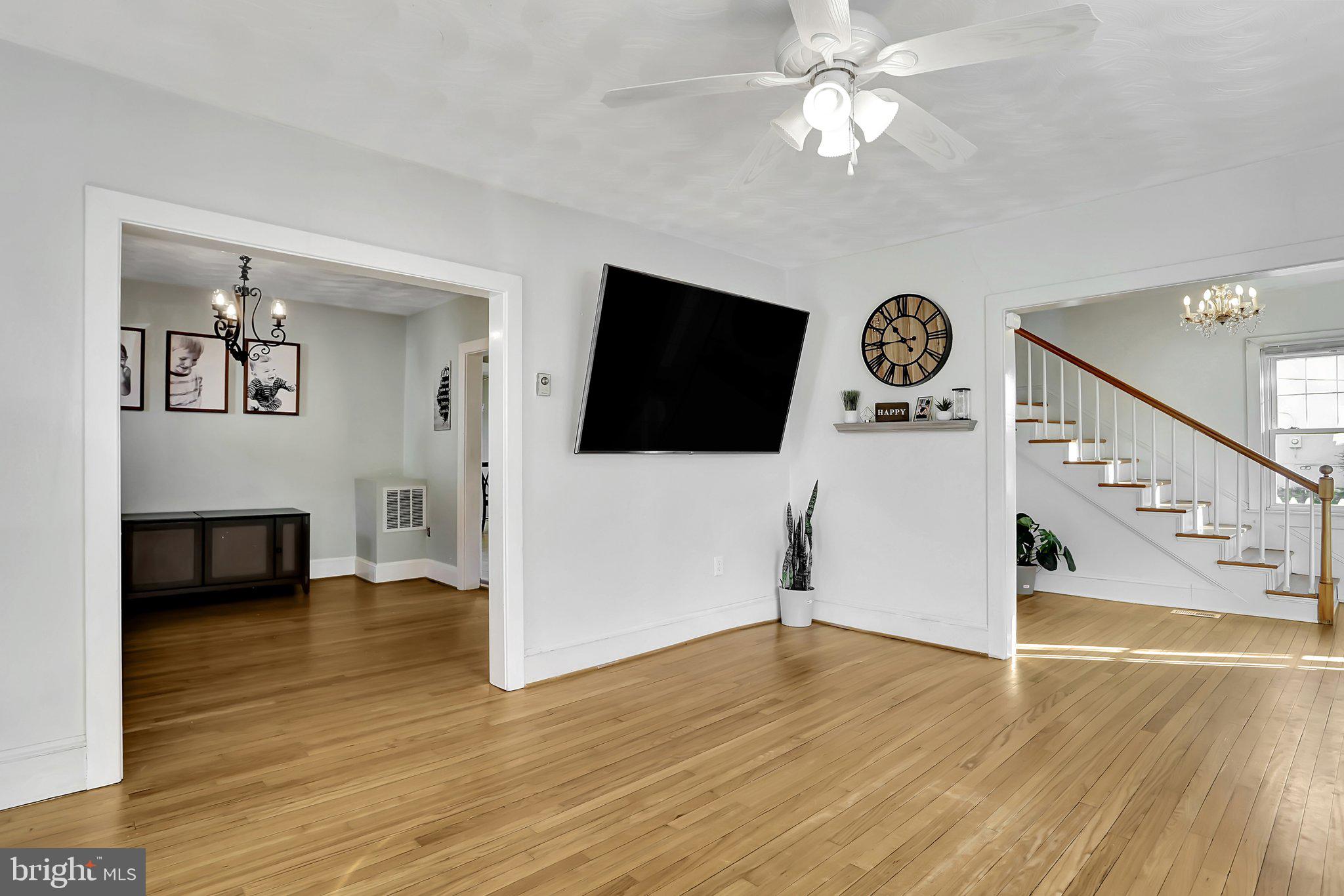 CHARLES TOWN - Residential