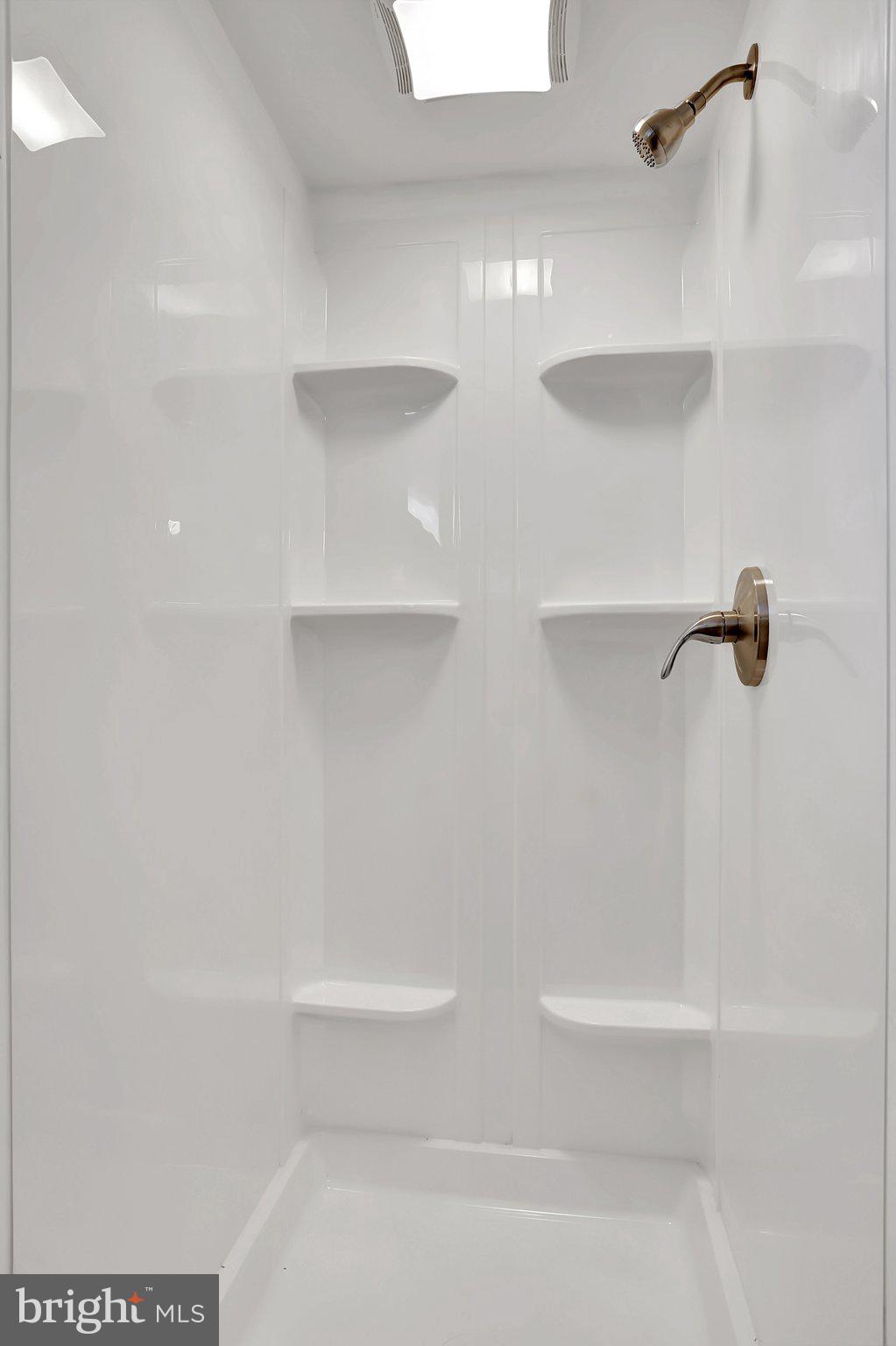 CHARLES TOWN - Residential