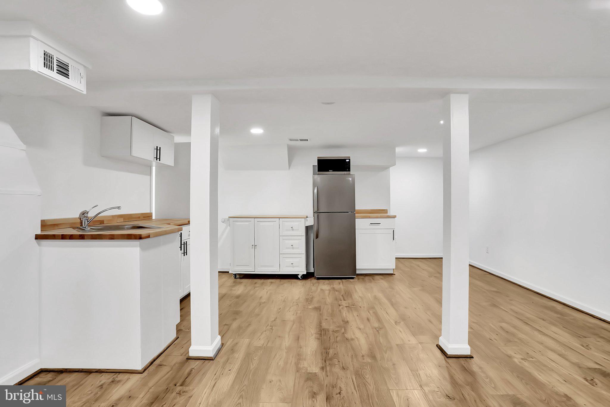 CHARLES TOWN - Residential