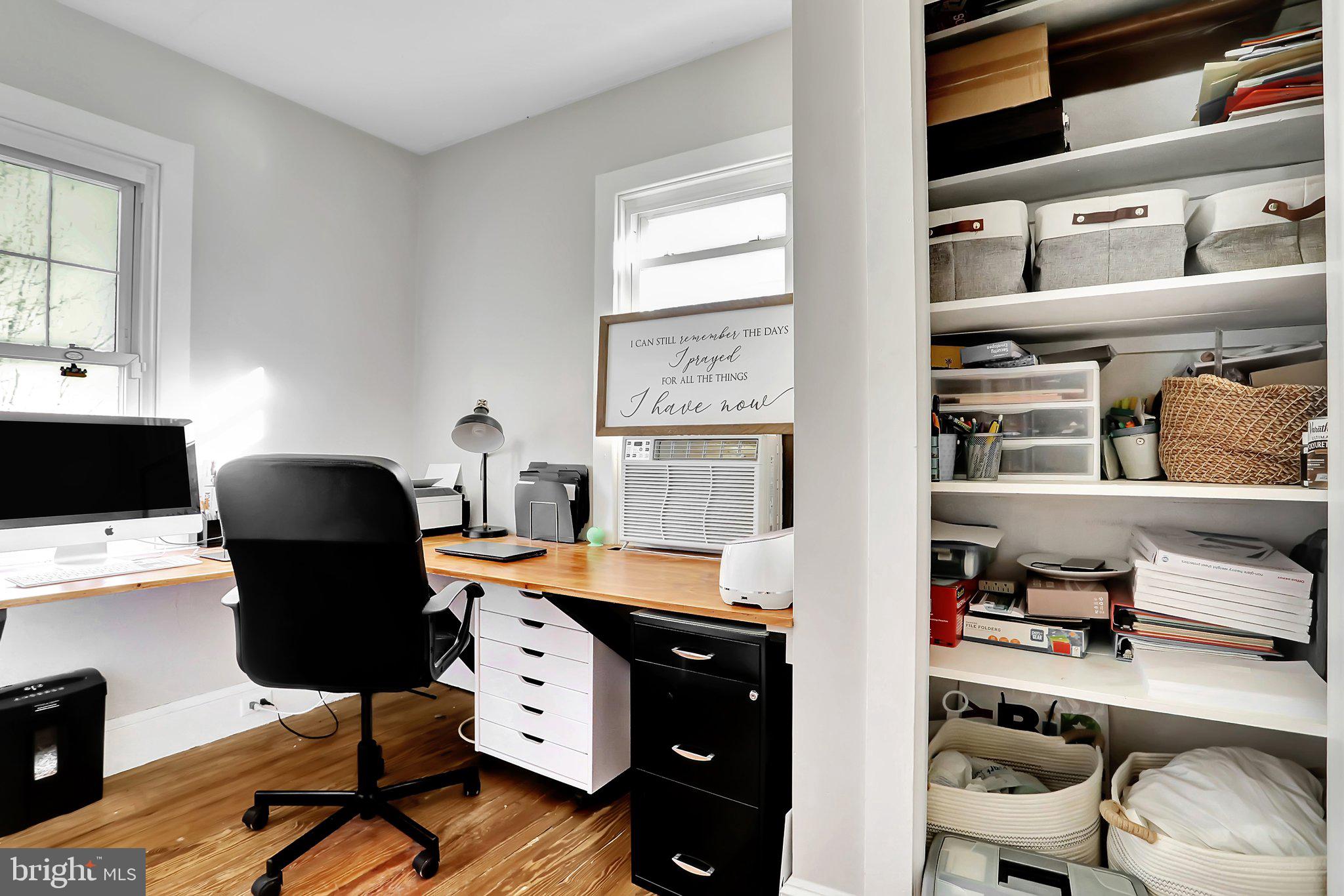 CHARLES TOWN - Residential