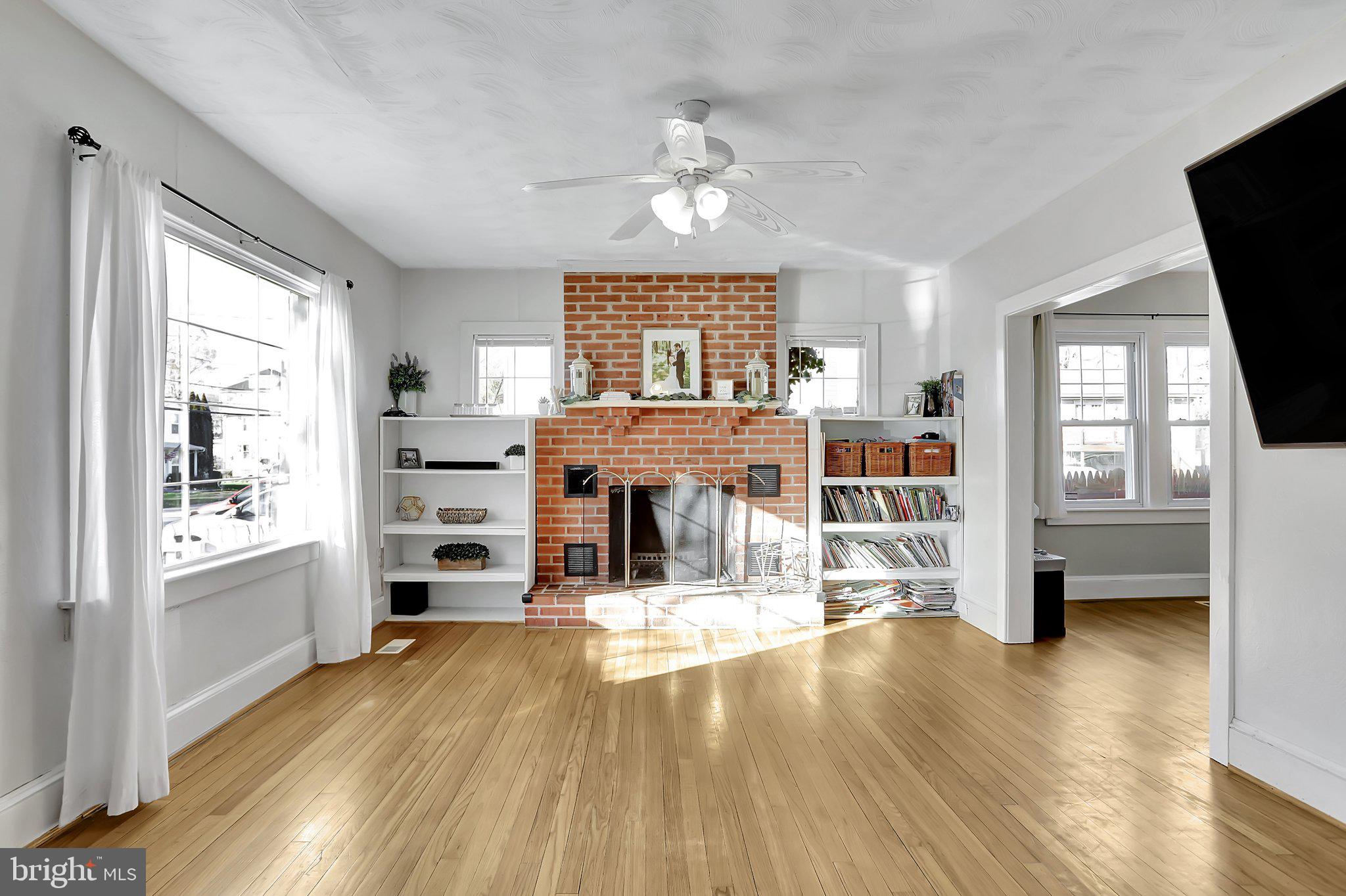 CHARLES TOWN - Residential