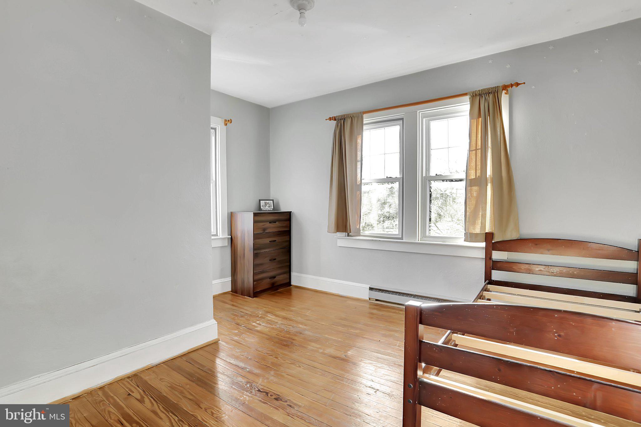 CHARLES TOWN - Residential