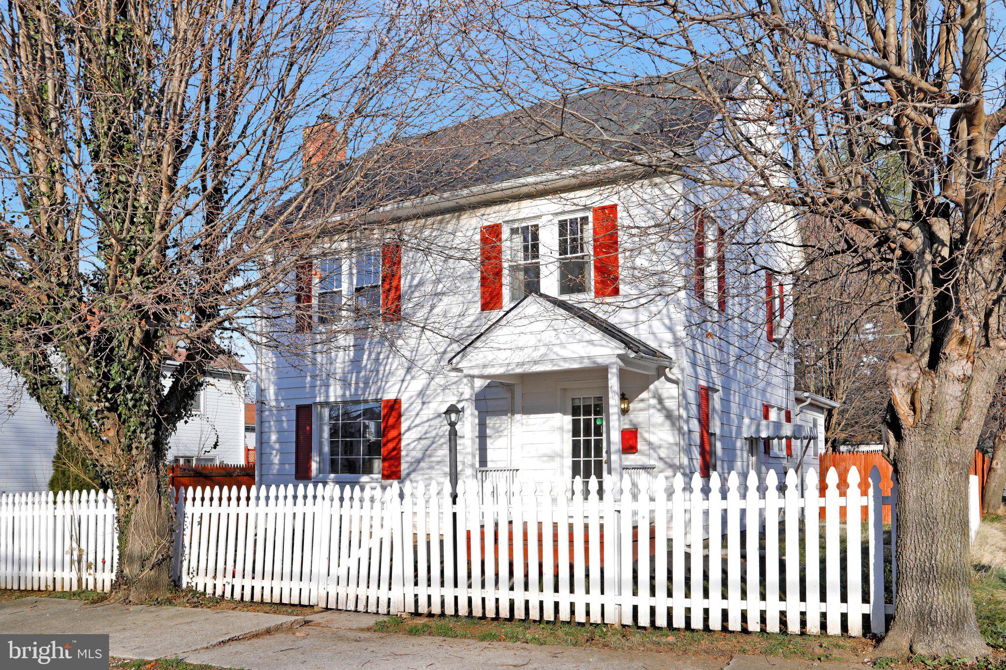 CHARLES TOWN - Residential