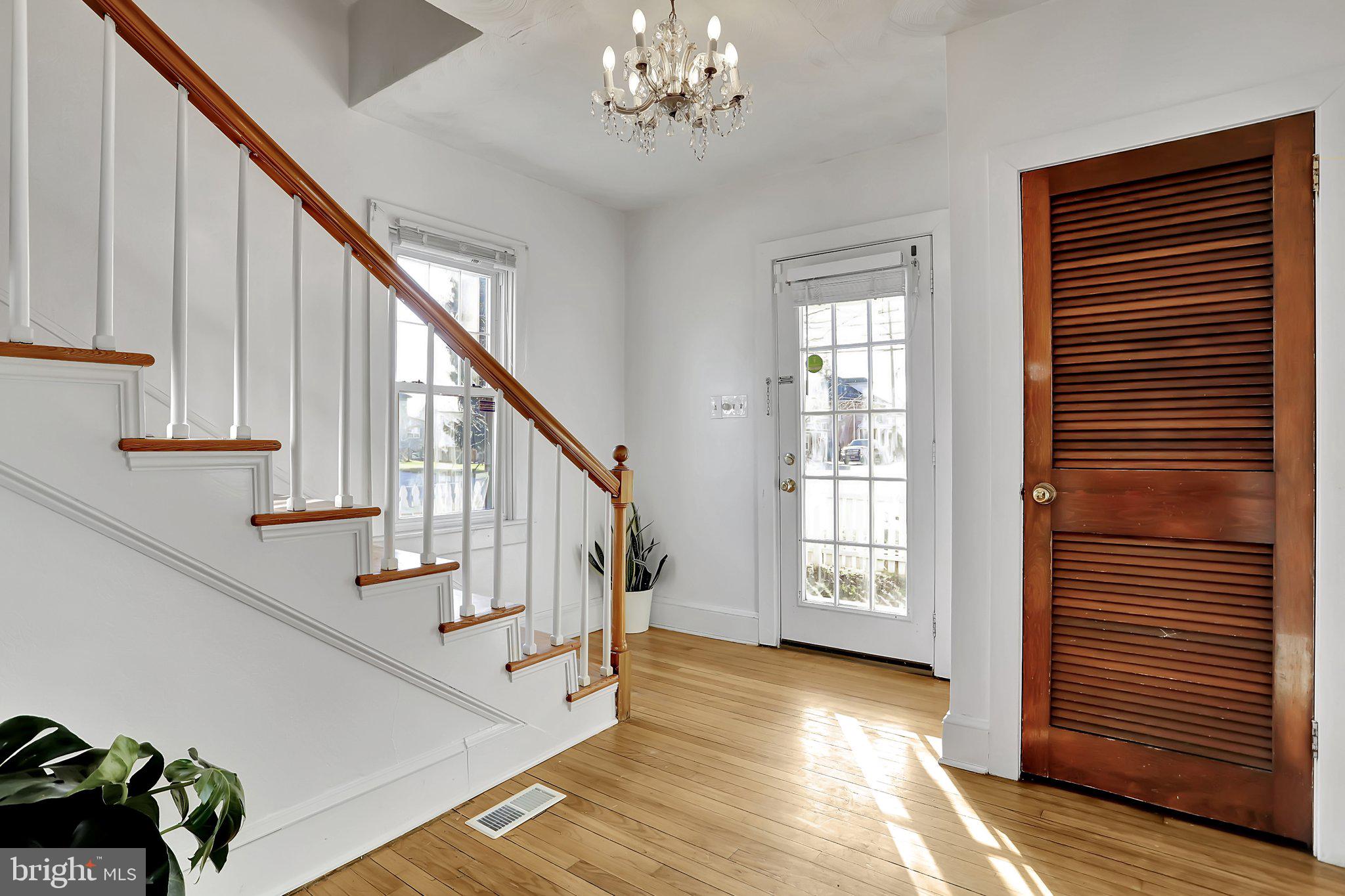 CHARLES TOWN - Residential