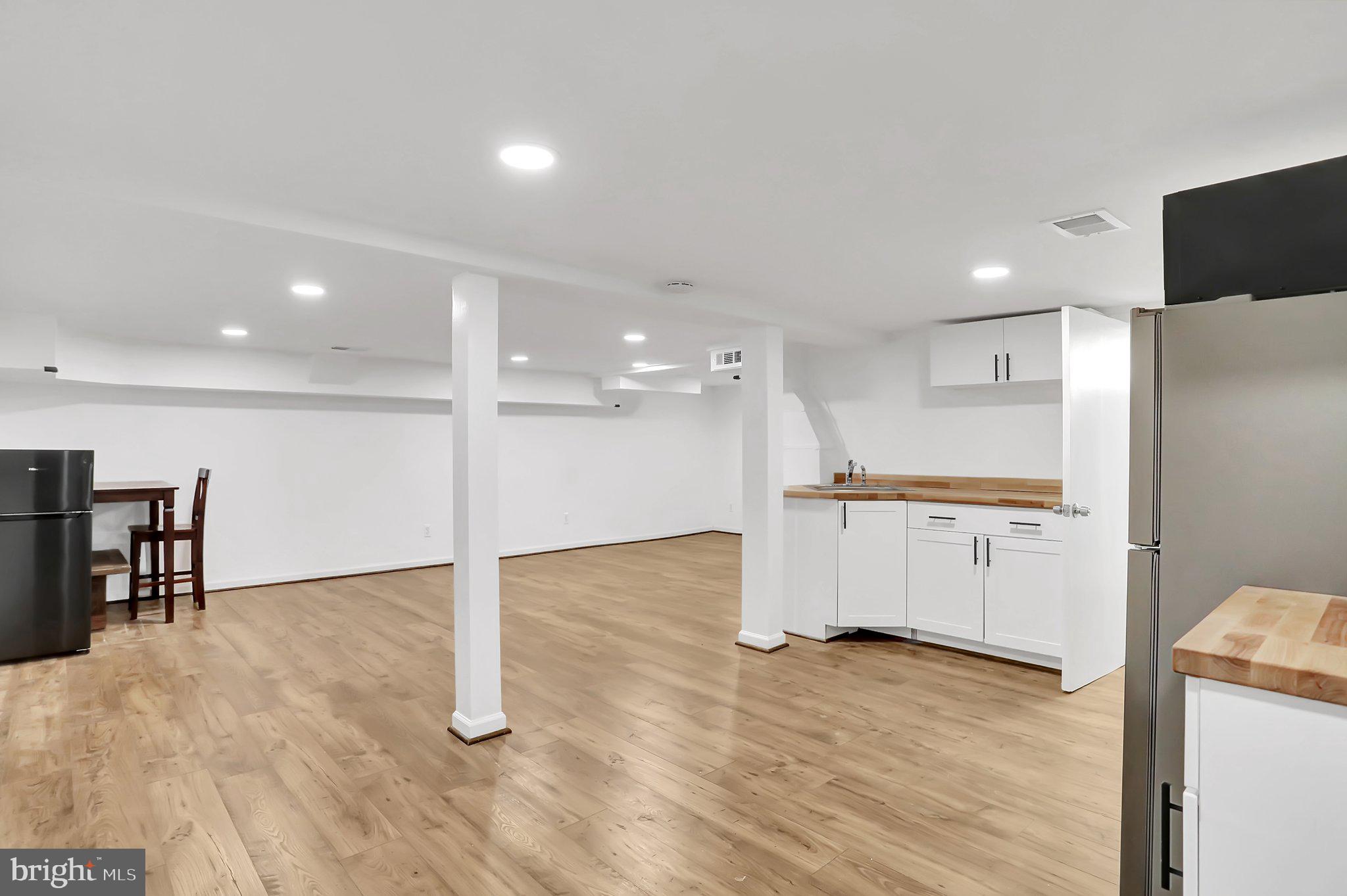 CHARLES TOWN - Residential