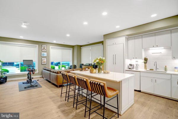 635 SLATERS LN APT 101, ALEXANDRIA, VA 22314 - Image dc8c714d50bb8631bd212321b61b140c/1165155195