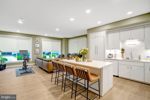 Condo For Rent - 635 Slaters Lane #101<br/> ALEXANDRIA, VA 22314