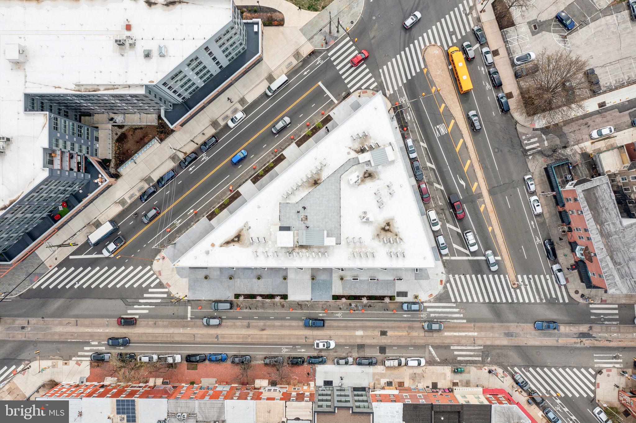 3748-9 LANCASTER AVENUE 211