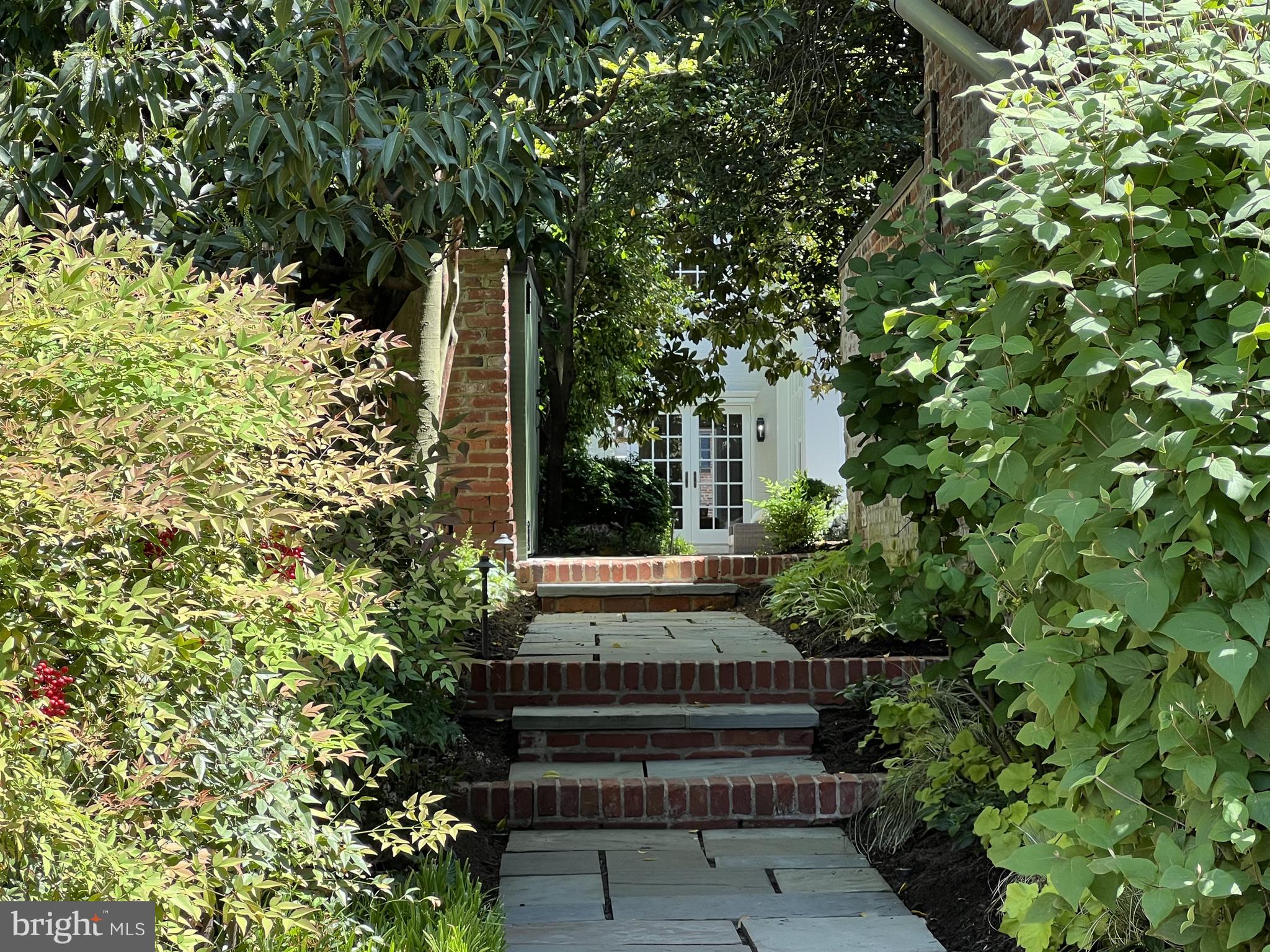 GEORGETOWN - Residential