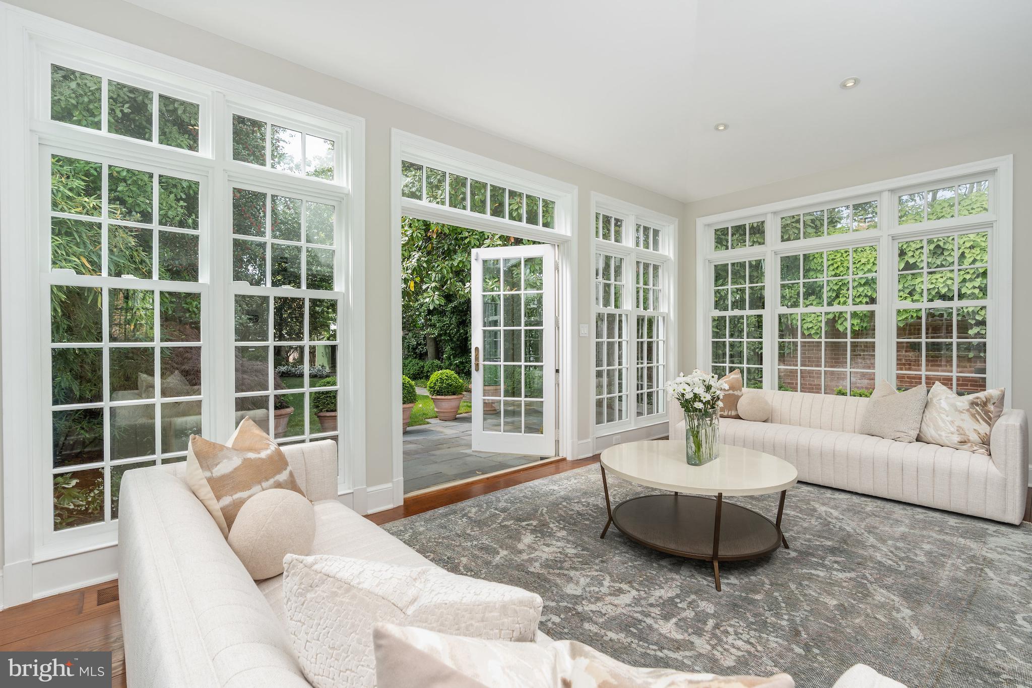 GEORGETOWN - Residential