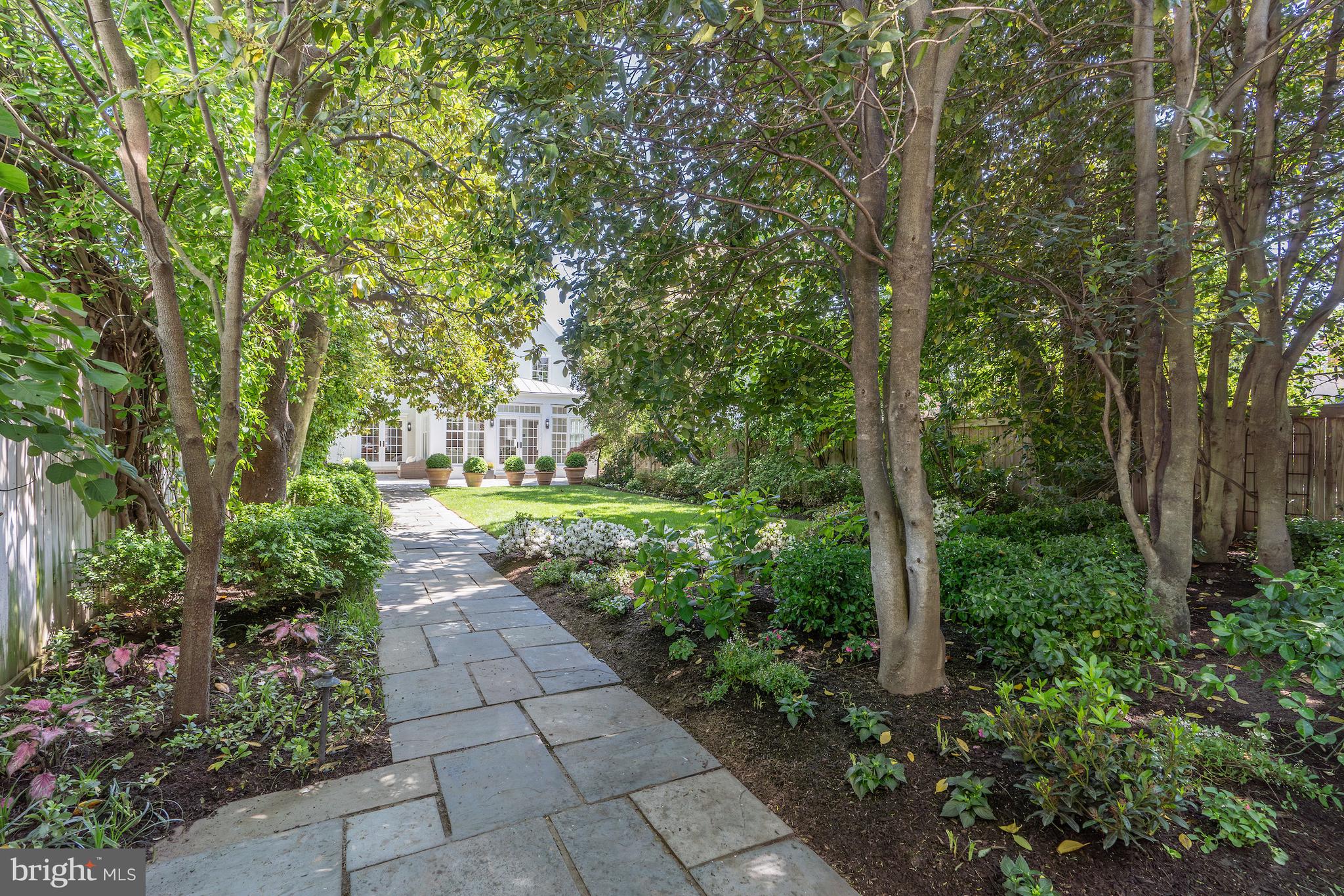 GEORGETOWN - Residential