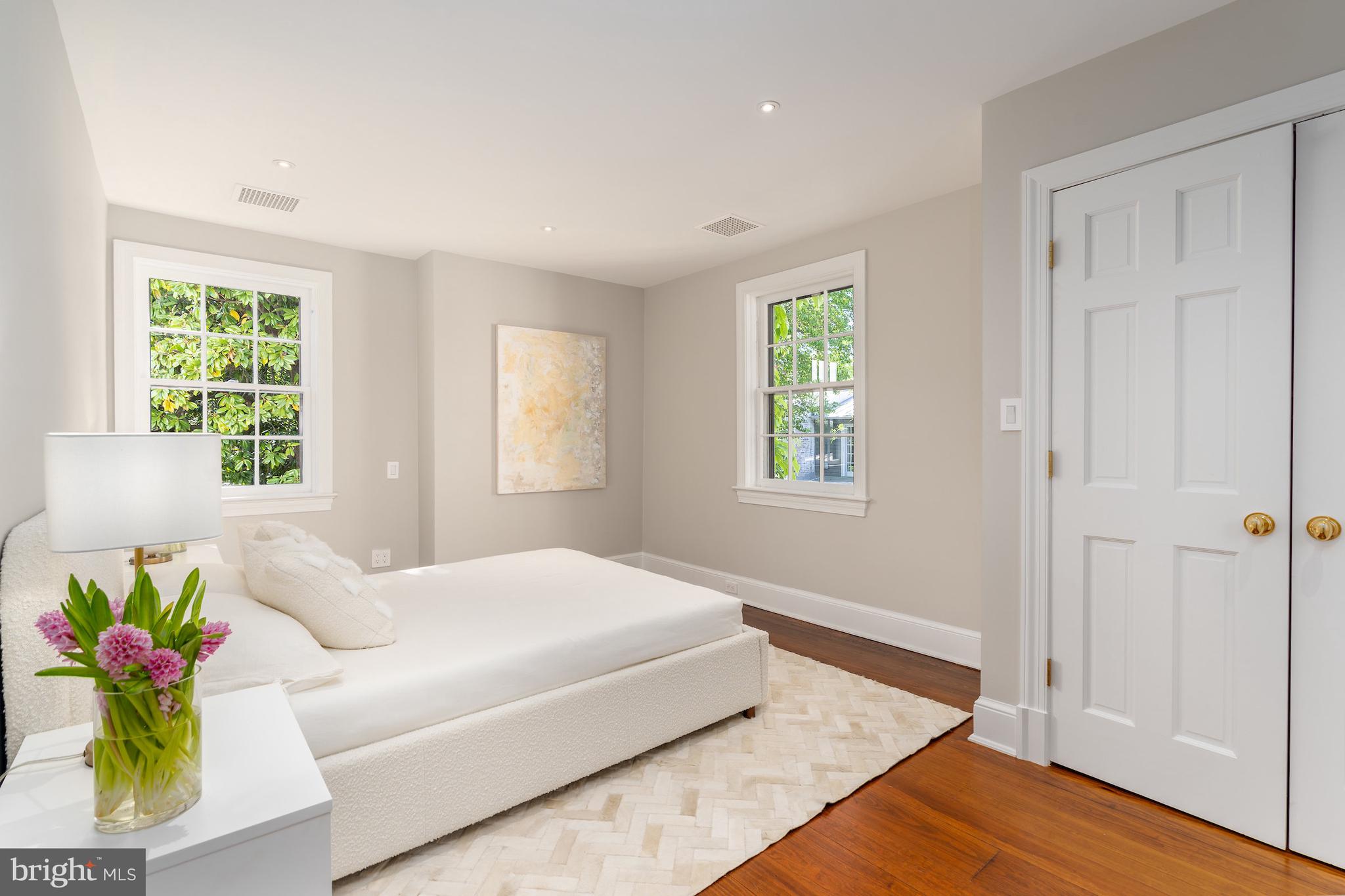 GEORGETOWN - Residential