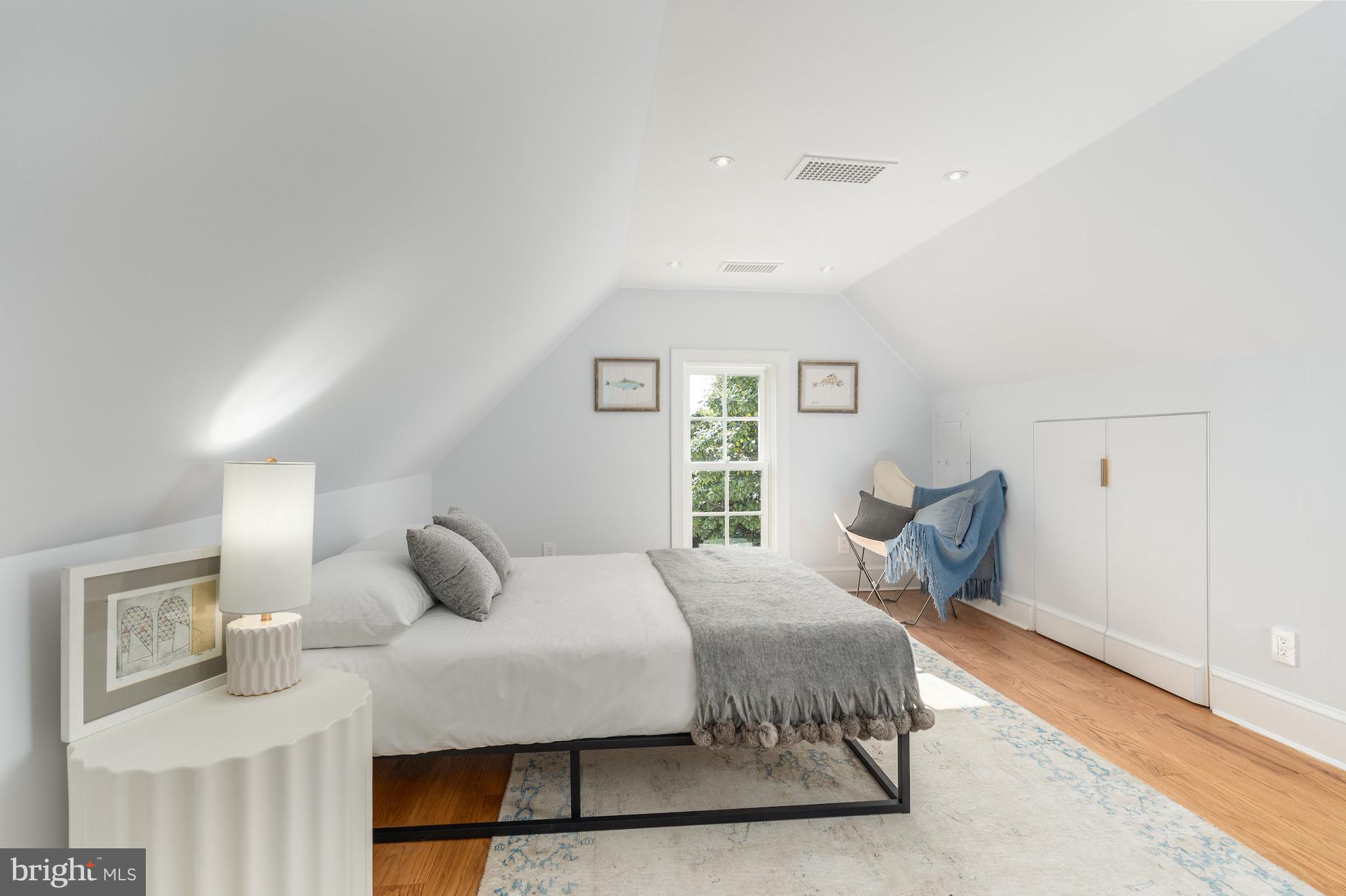 GEORGETOWN - Residential