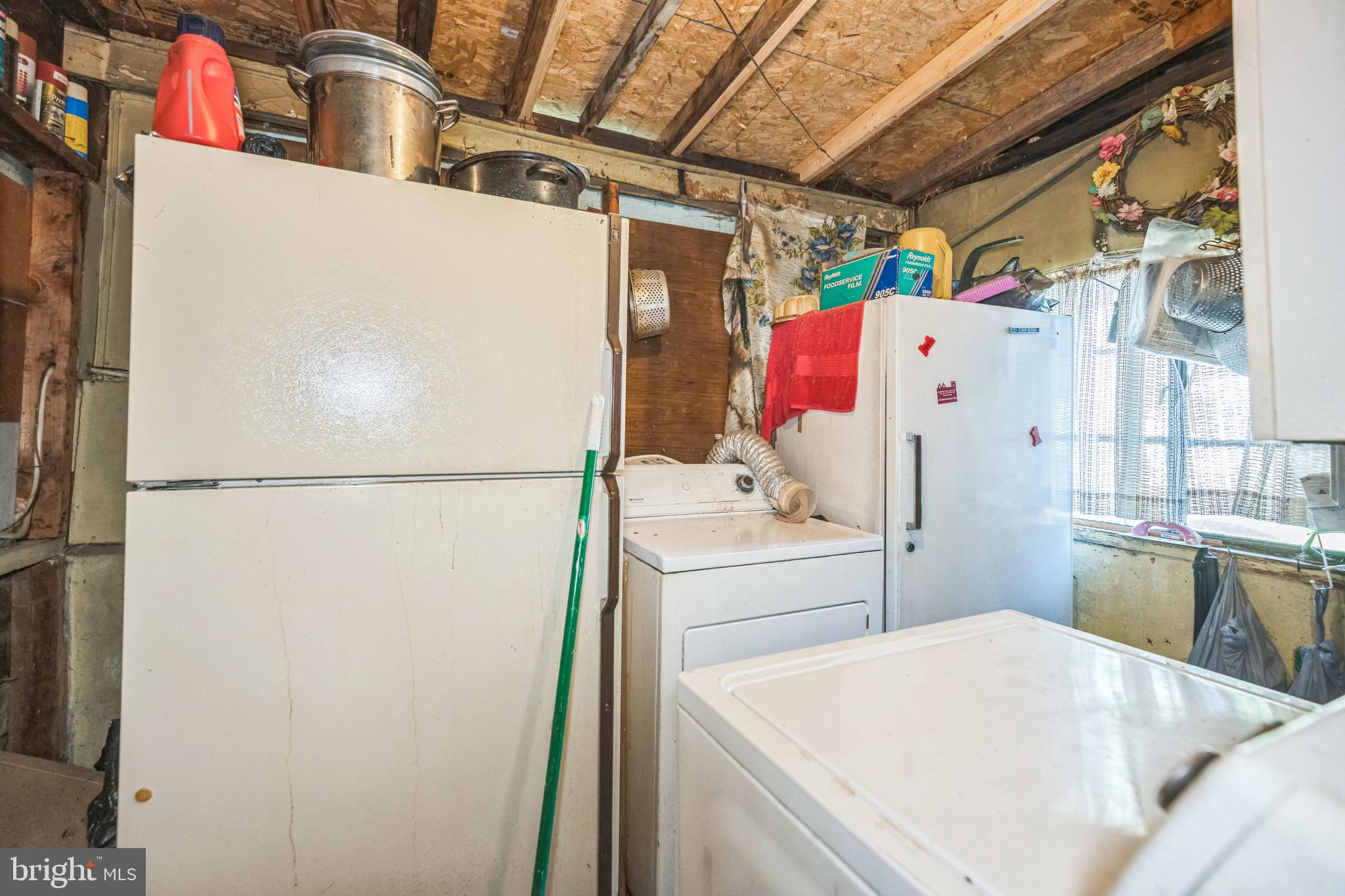 CATESBY HOWARD - Residential