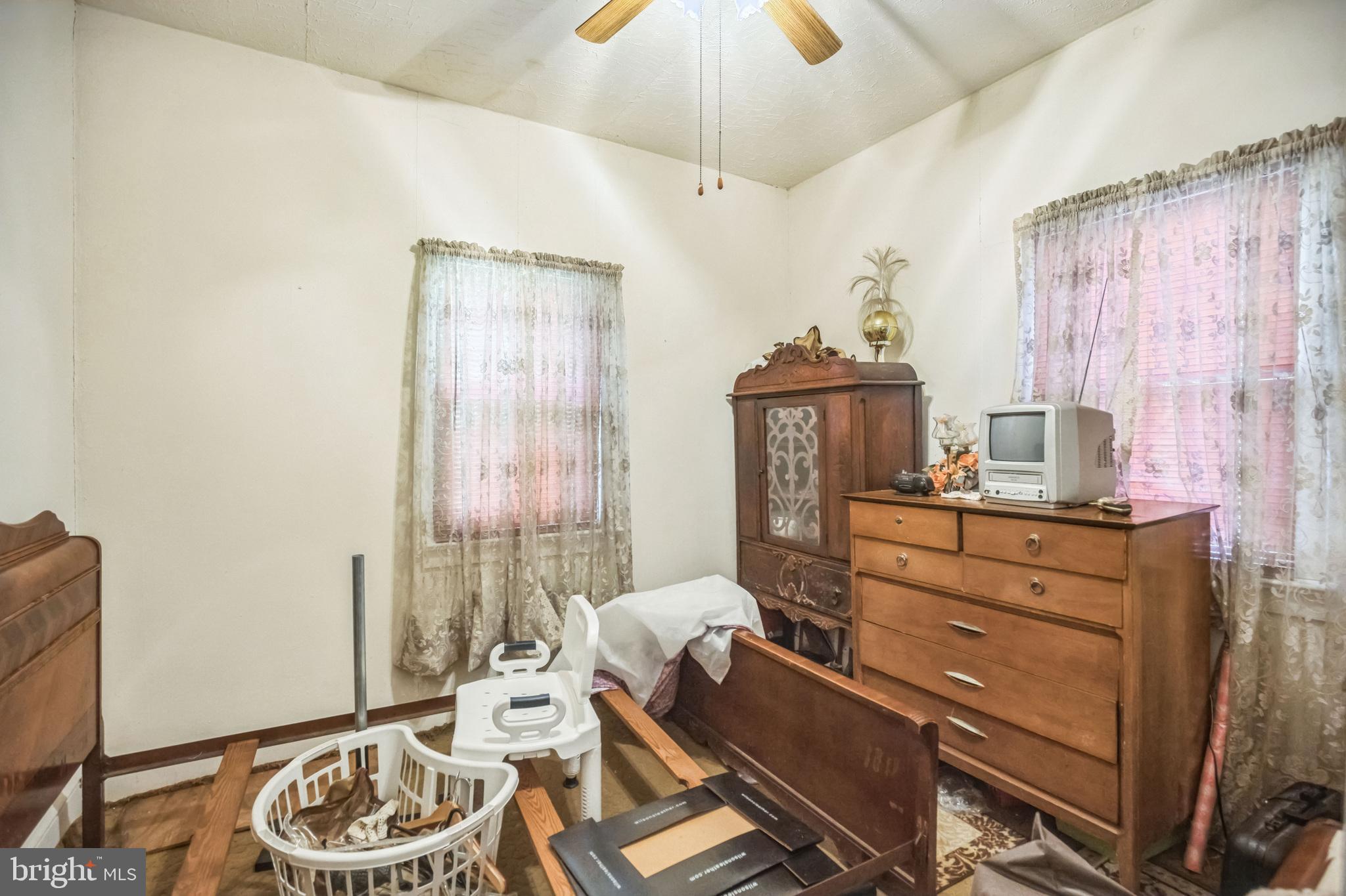 CATESBY HOWARD - Residential