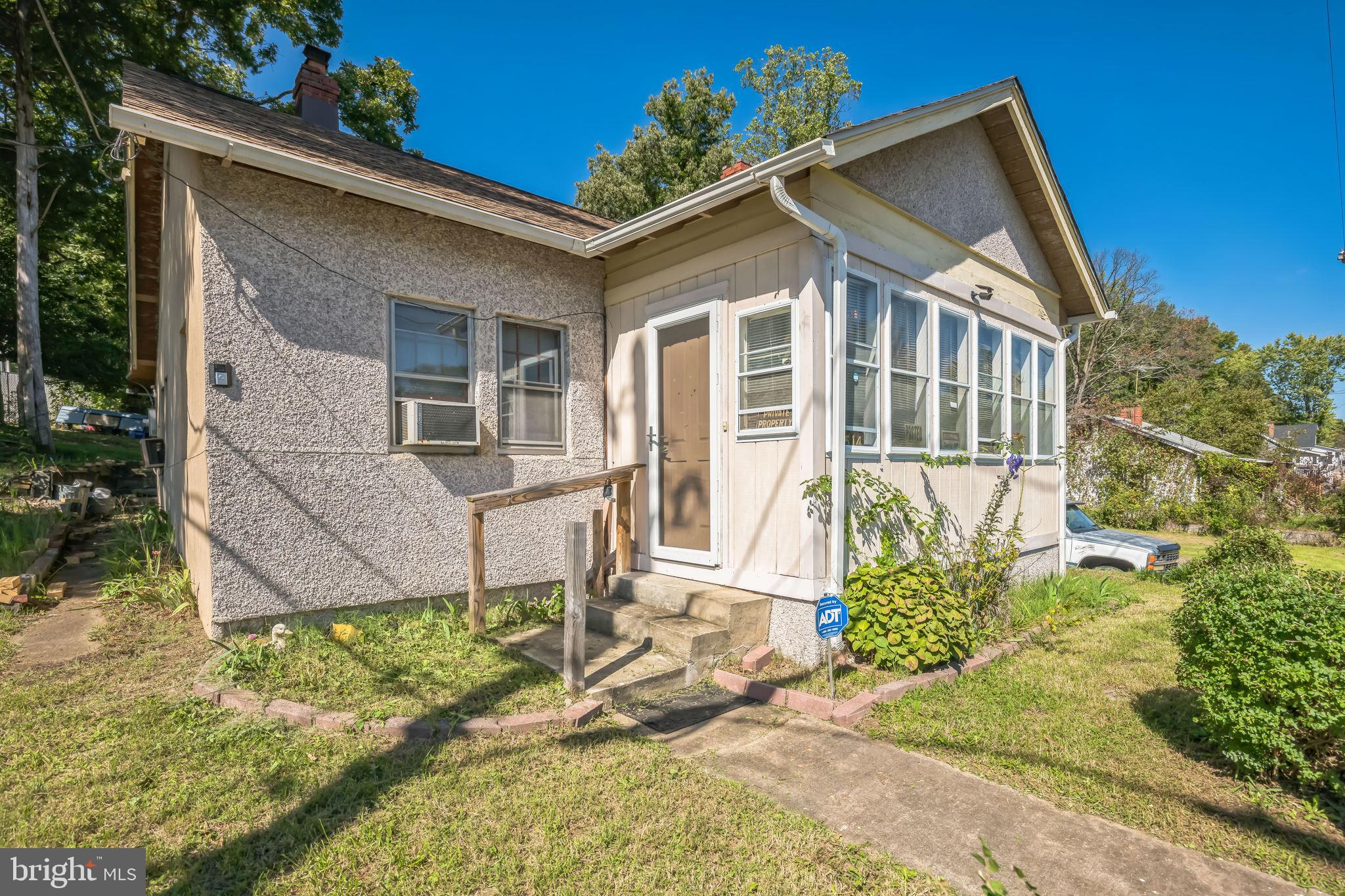 CATESBY HOWARD - Residential