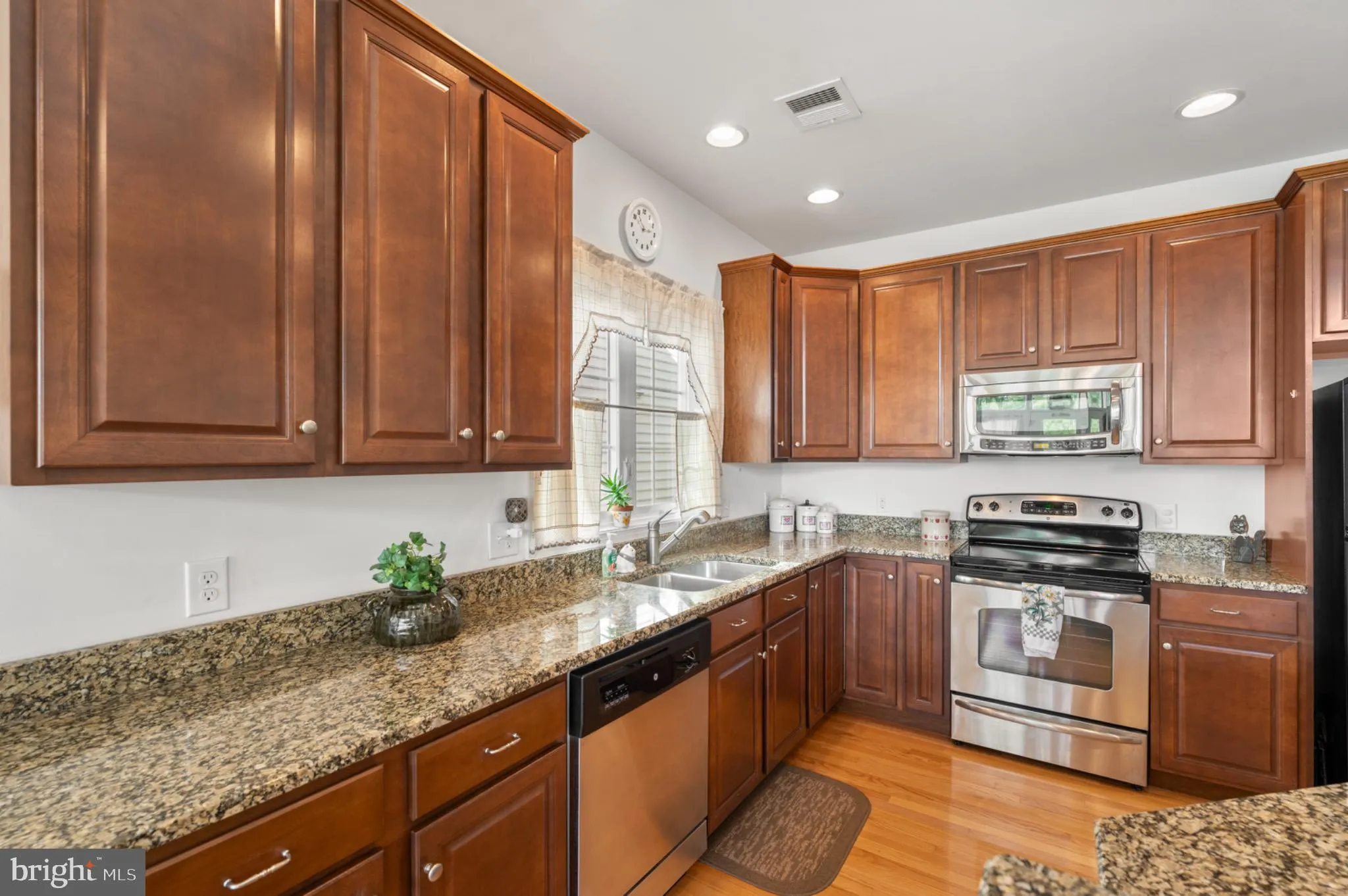 Phoenixville, Pennsylvania 19460, United States, 3 Bedrooms Bedrooms, ,3 BathroomsBathrooms,Residential,Active,223425