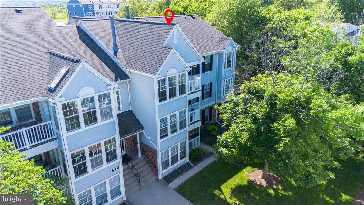 619 HIMES AVENUE V112