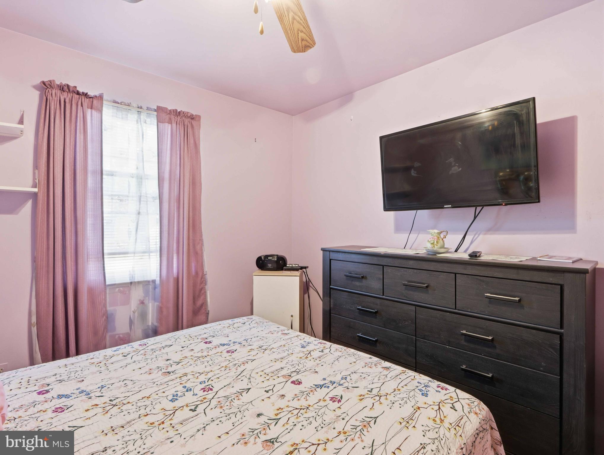 CATONSVILLE MANOR - Residential
