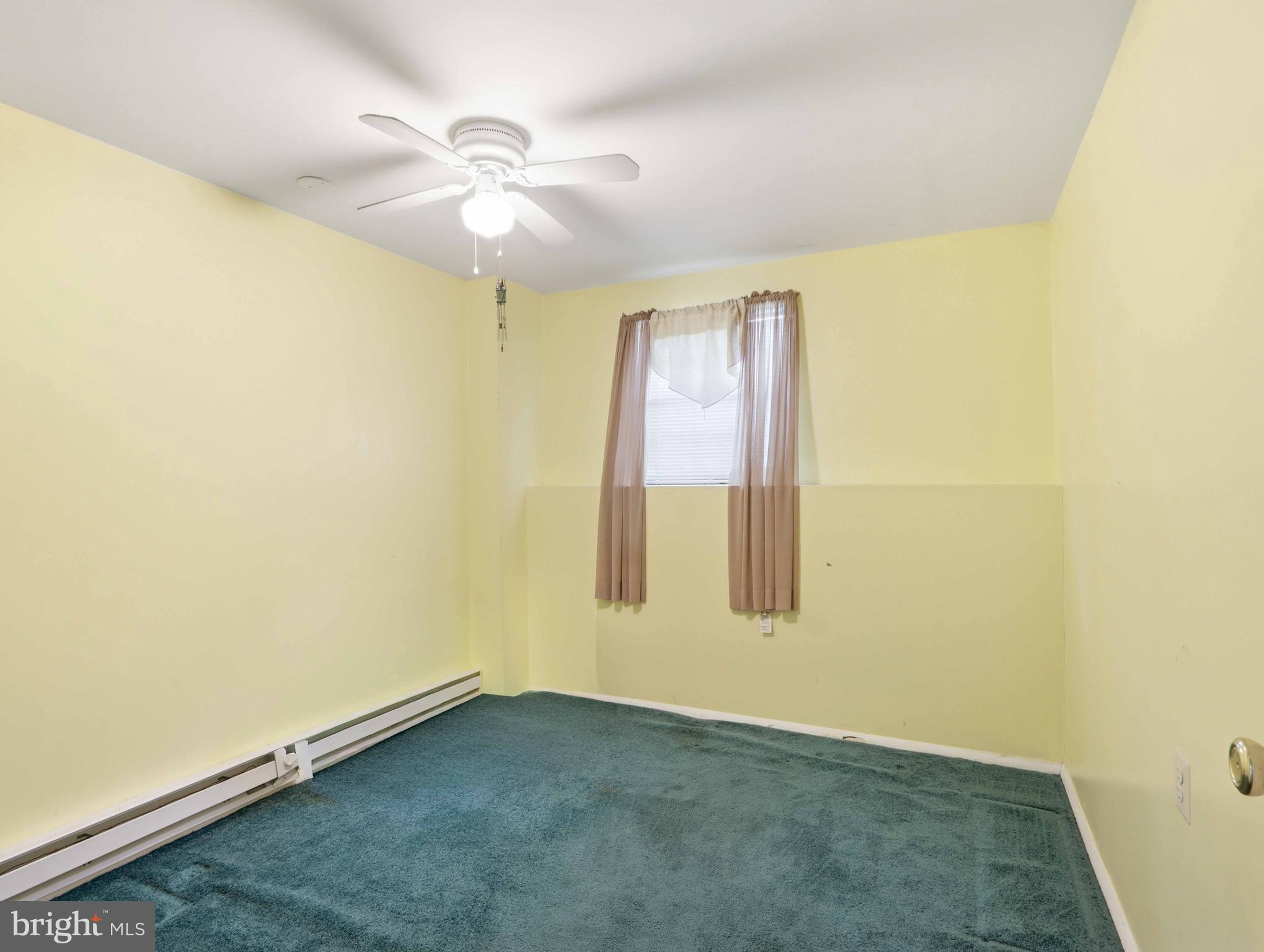 CATONSVILLE MANOR - Residential
