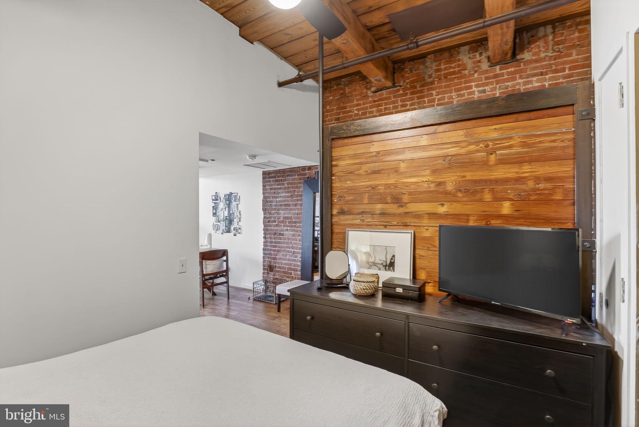 OLD CITY - Residential