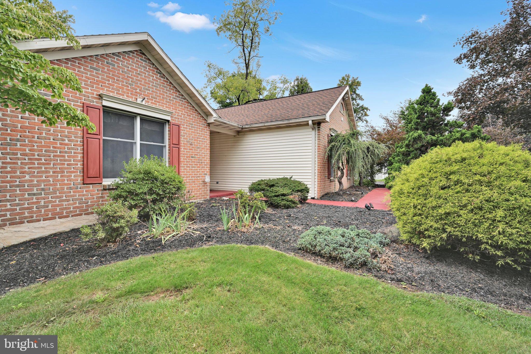 48 KINSEY HILL DRIVE
