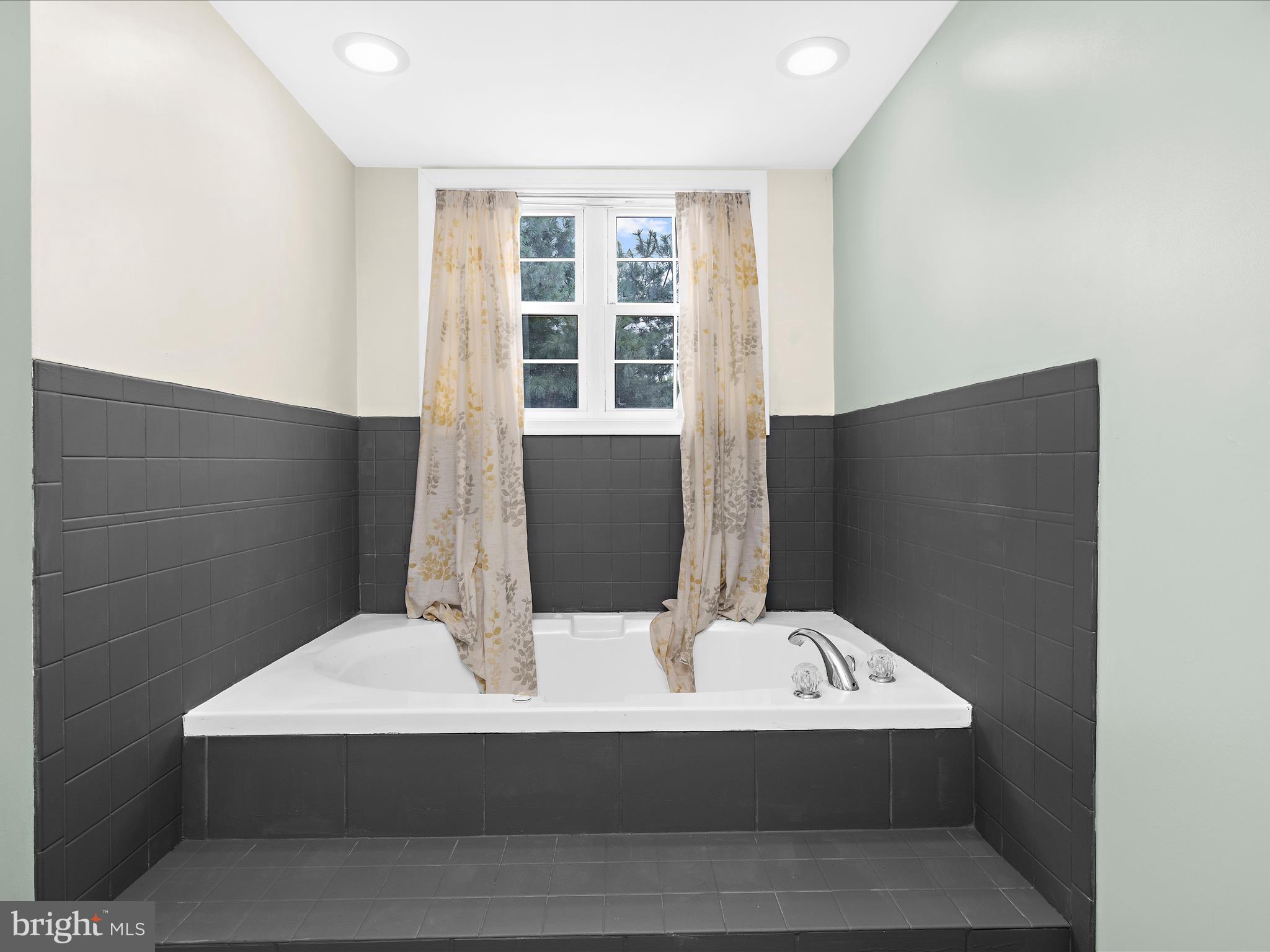 BROOKLYN PARK - Residential
