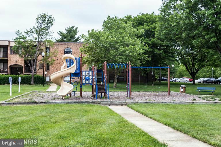 FAIRWINDS ON SEVERN - Residential