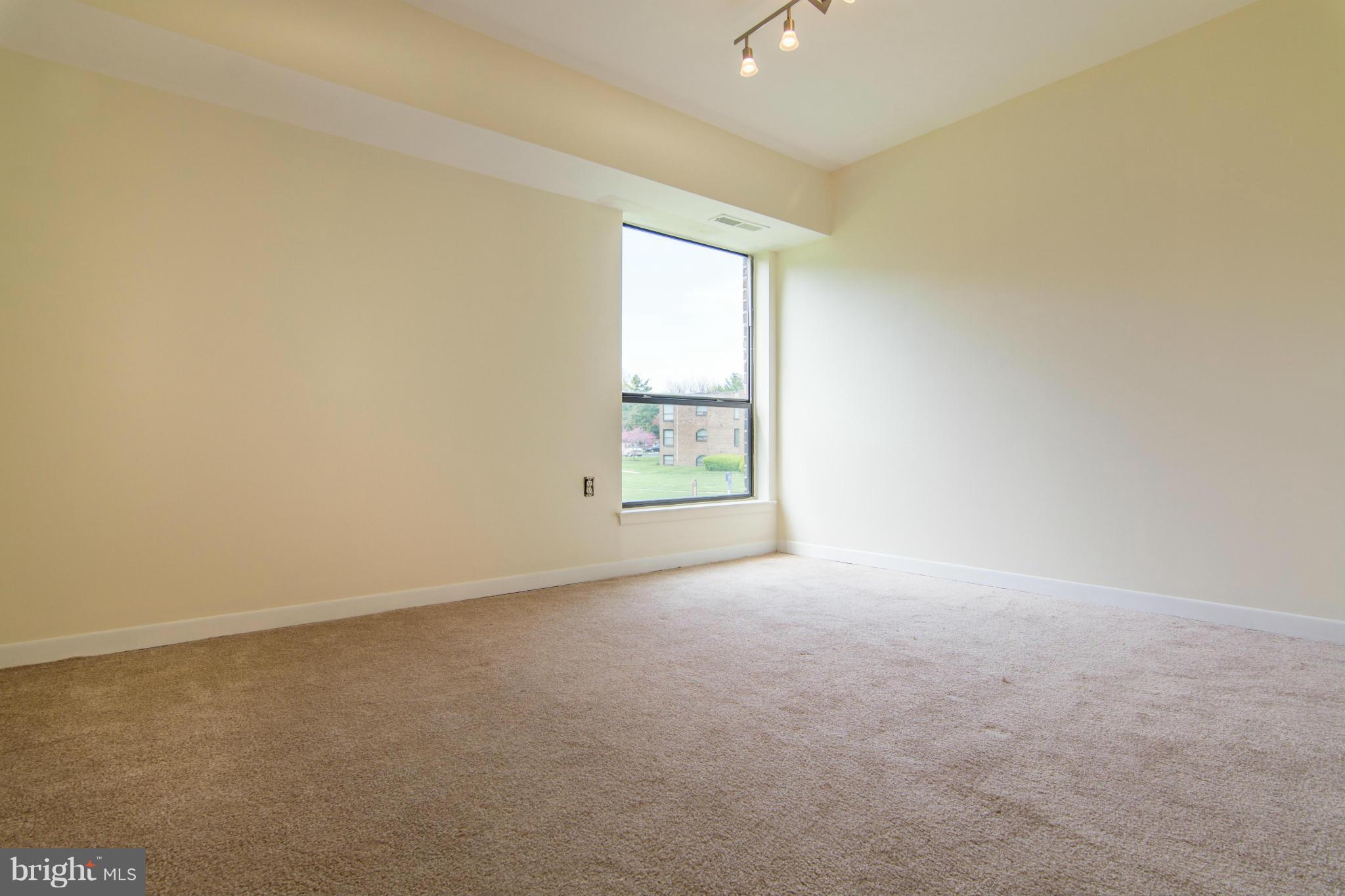 FAIRWINDS ON SEVERN - Residential