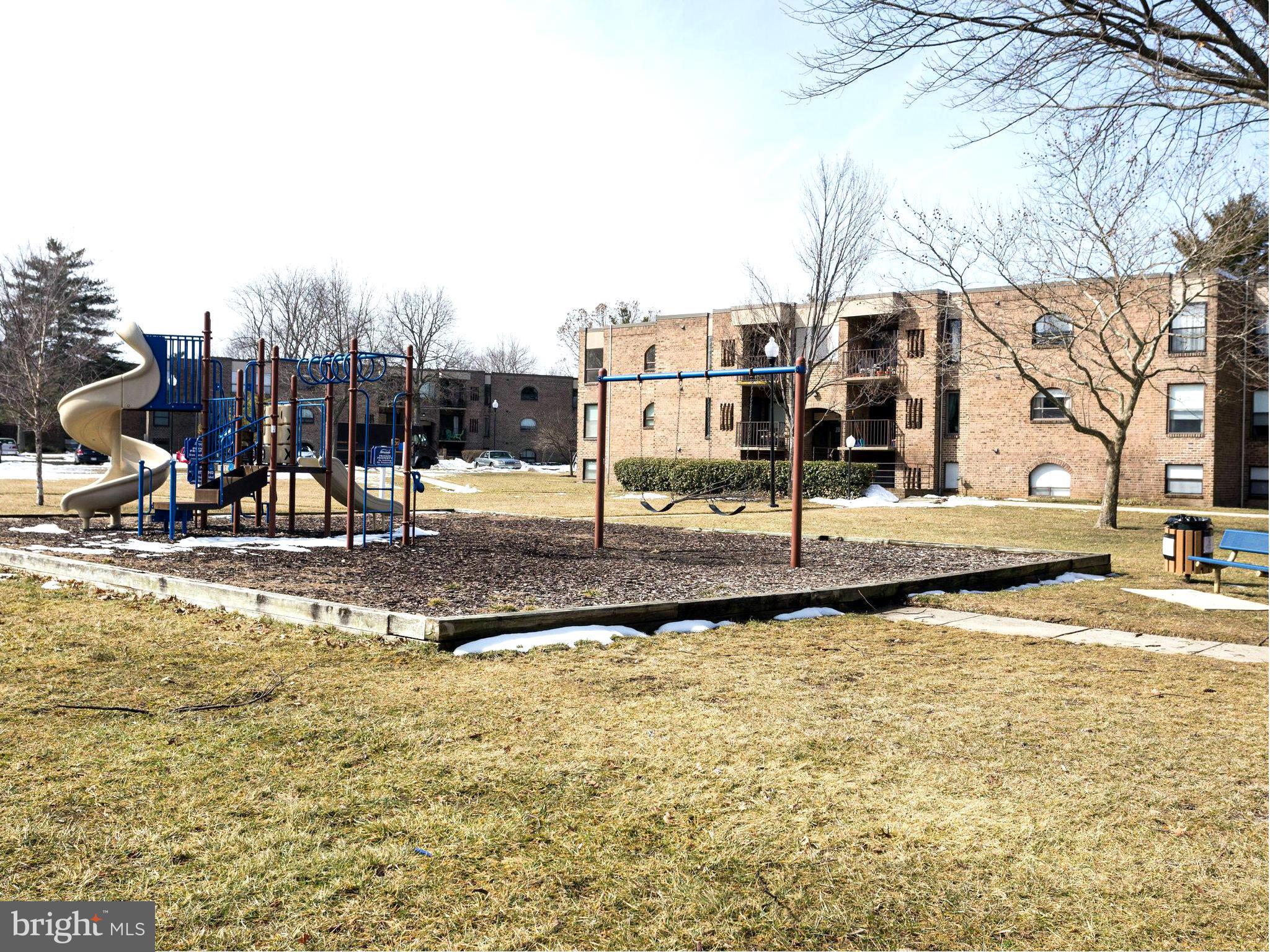 FAIRWINDS ON SEVERN - Residential