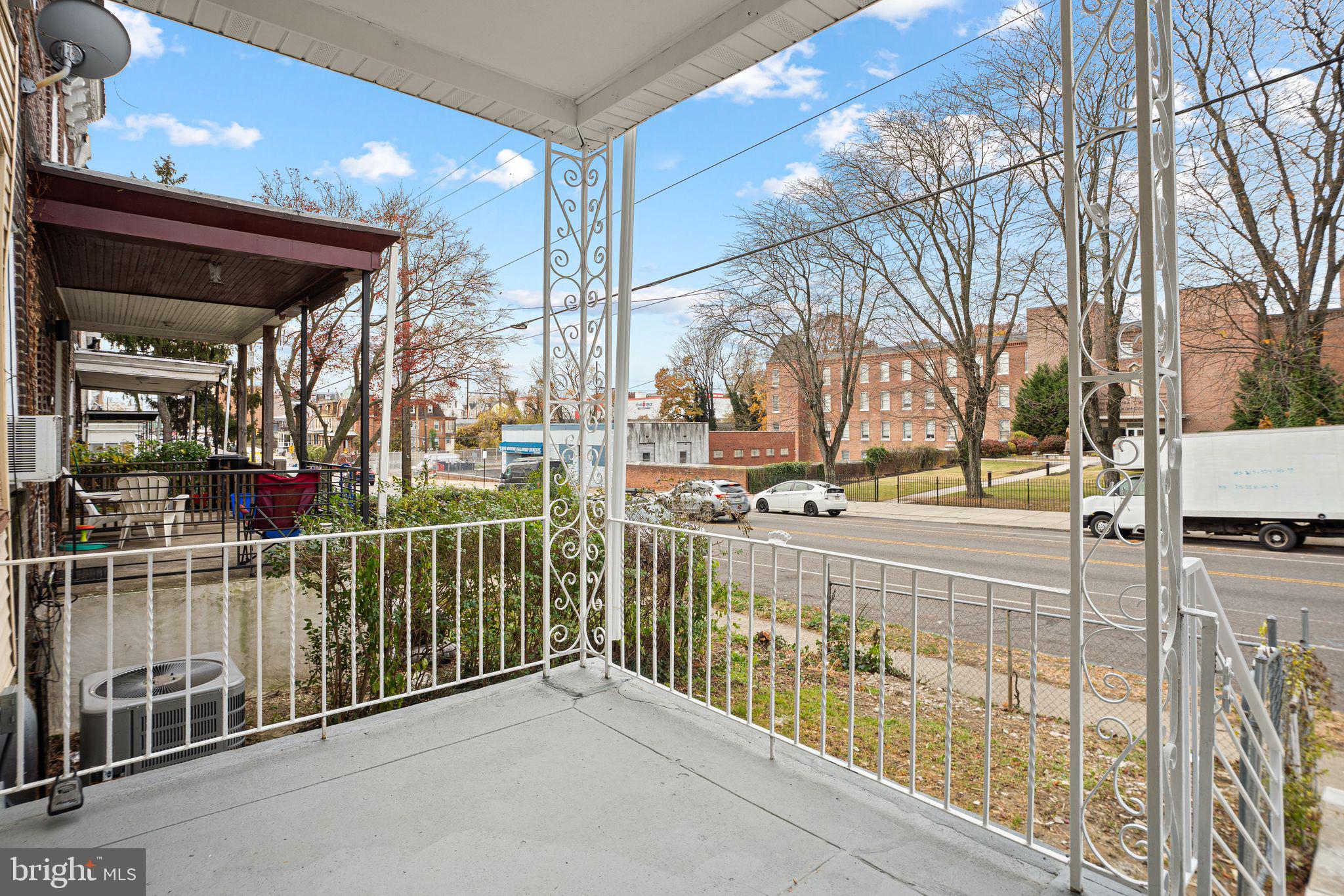 436 E CHELTEN AVENUE