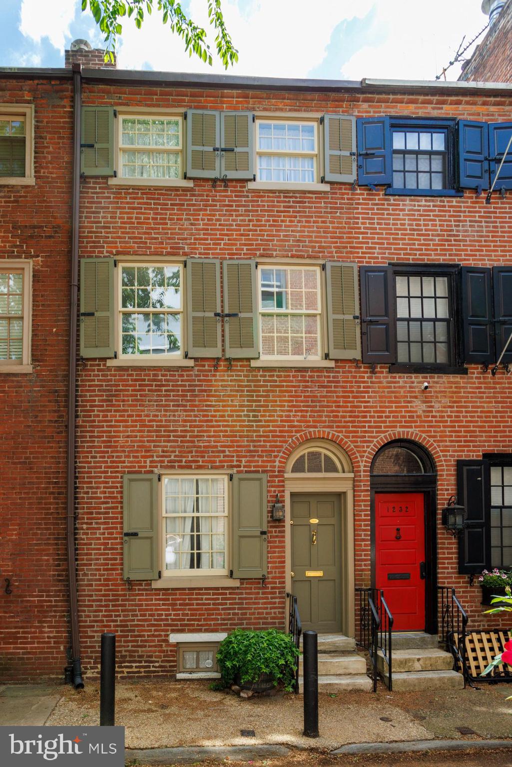 WASHINGTON SQ WEST - Residential