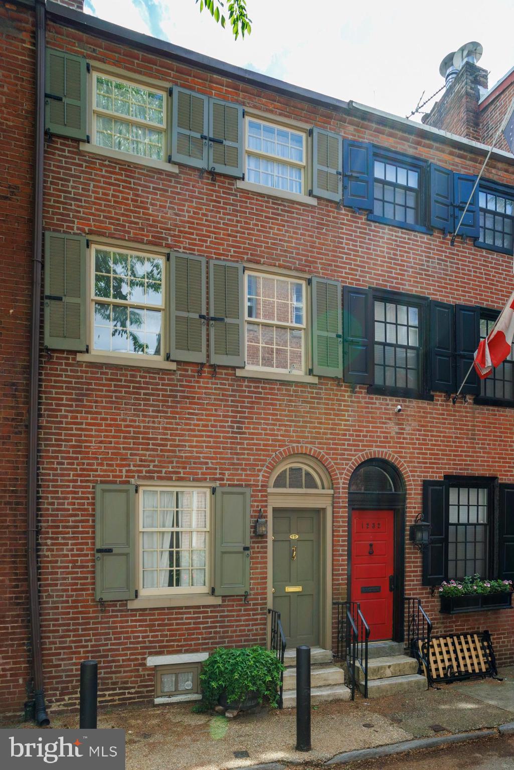 WASHINGTON SQ WEST - Residential