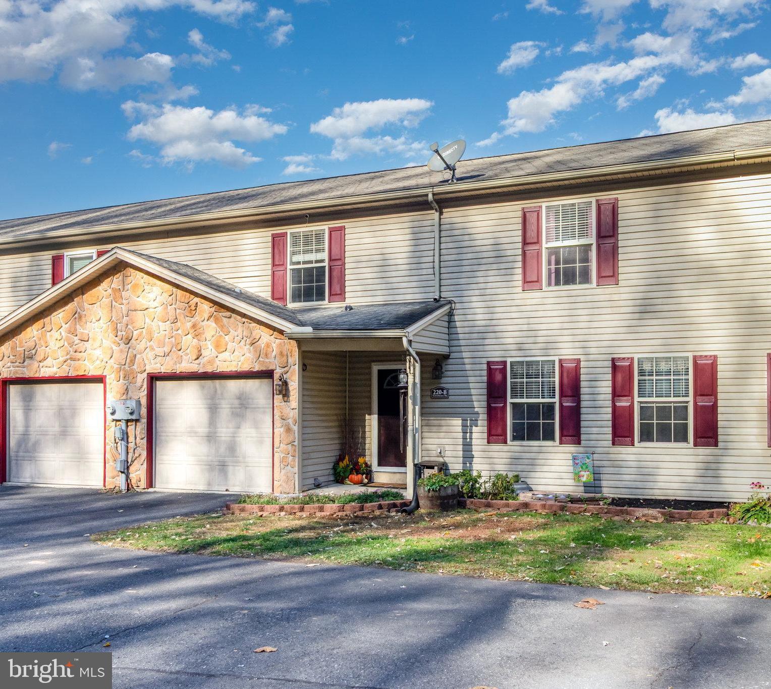 220-B SCHOOLHOUSE ROAD