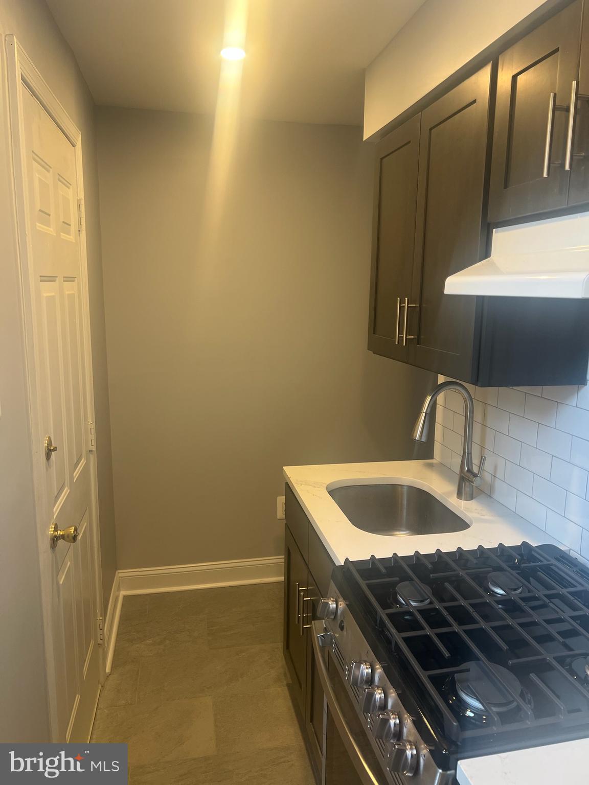 GRADUATE HOSPITAL - Residential Lease