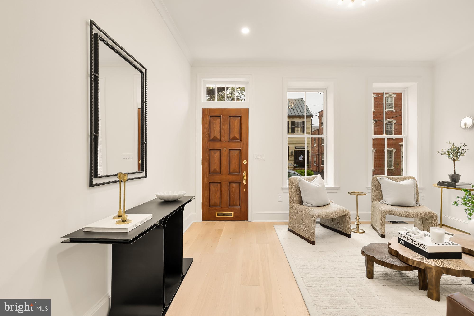 OLD TOWN ALEXANDRIA - Residential