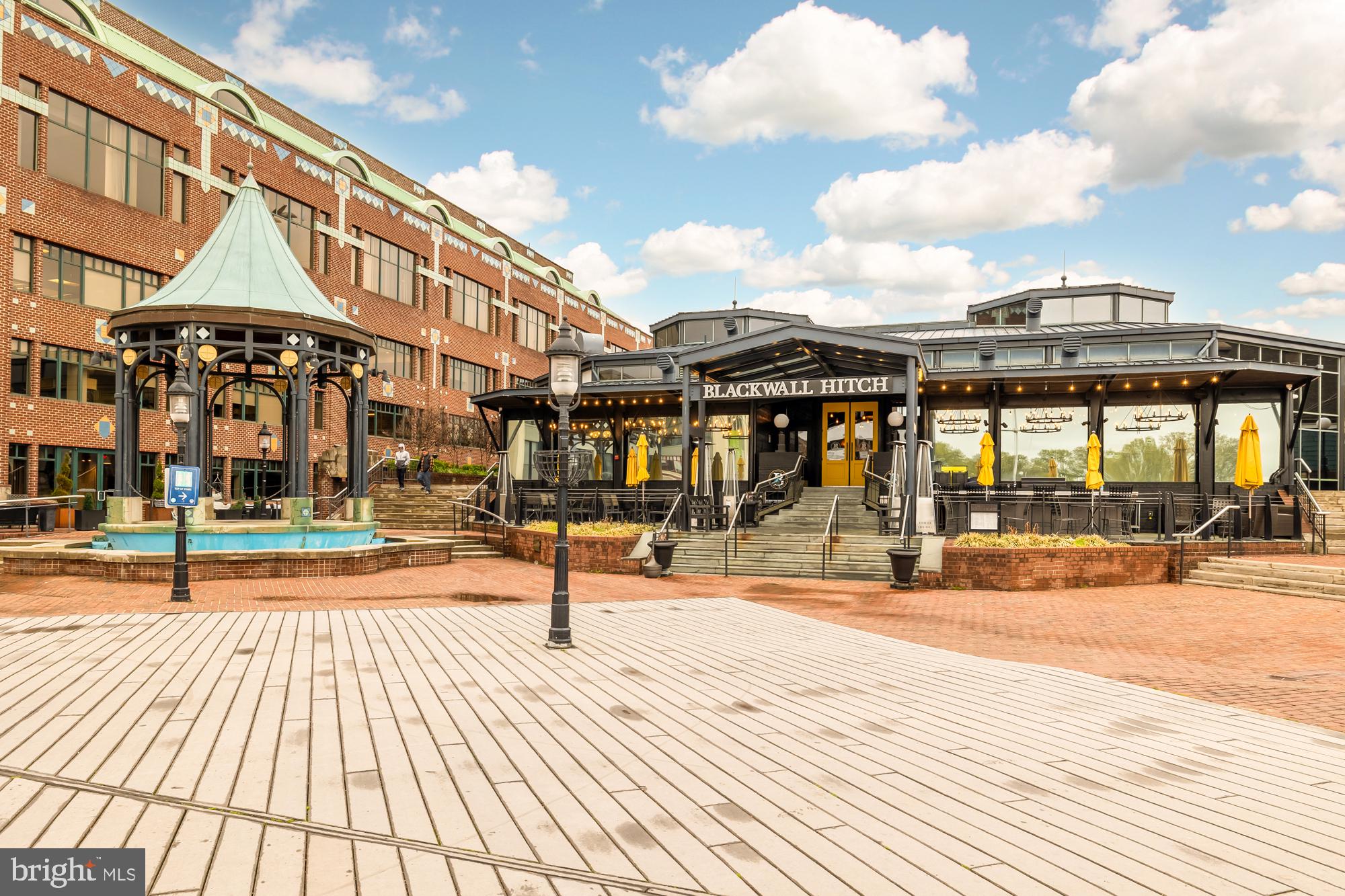 OLD TOWN ALEXANDRIA - Residential