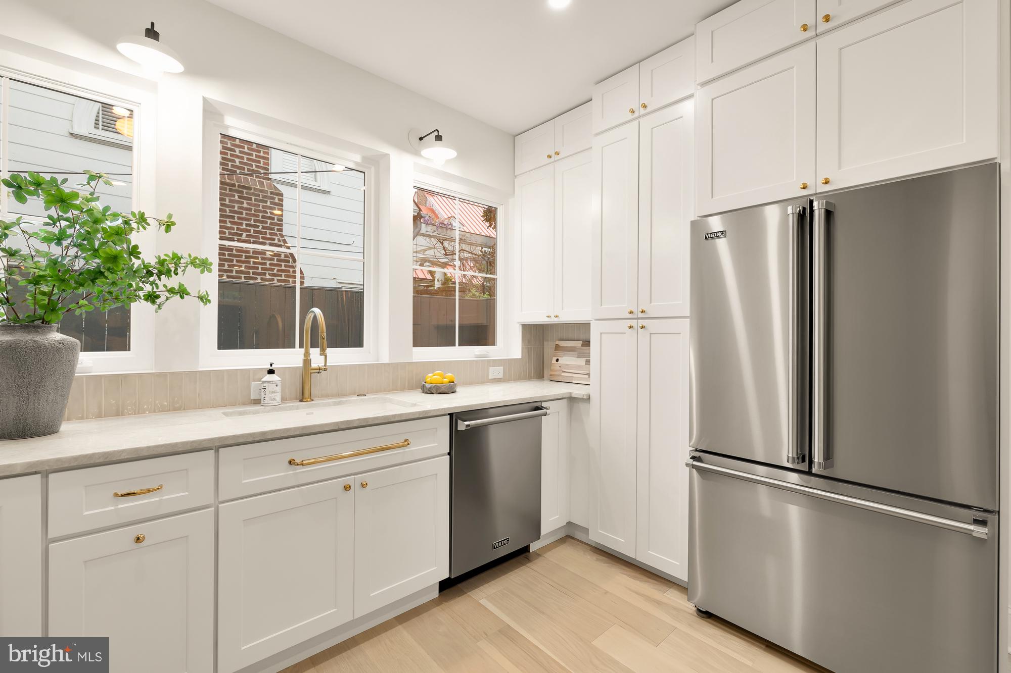 OLD TOWN ALEXANDRIA - Residential