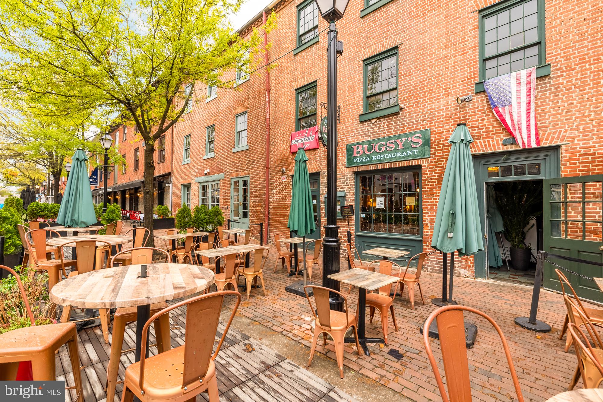 OLD TOWN ALEXANDRIA - Residential