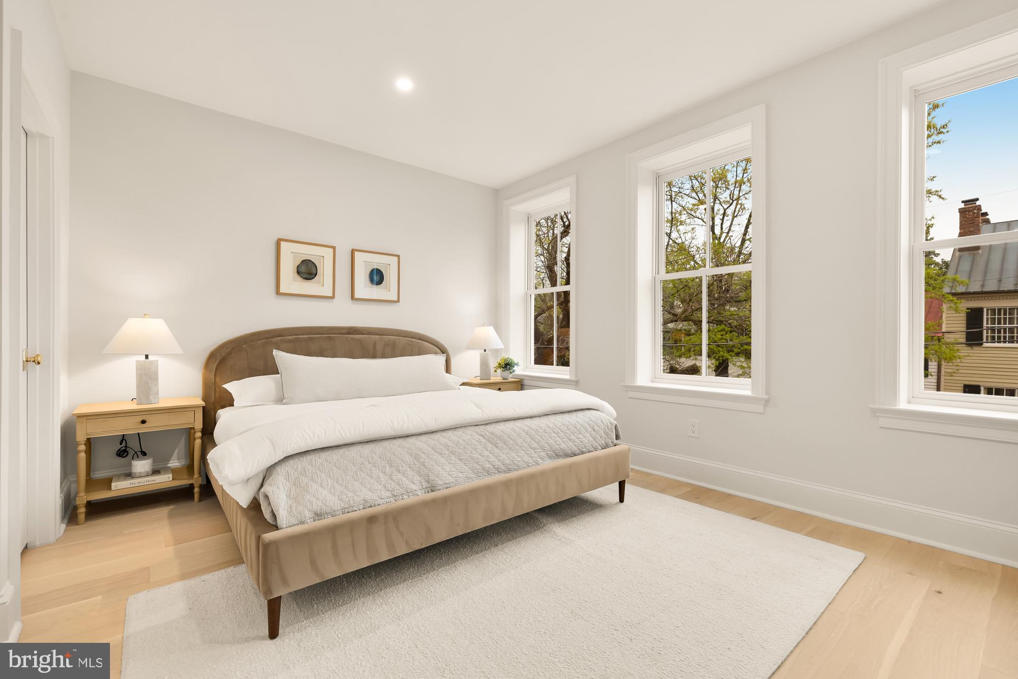 OLD TOWN ALEXANDRIA - Residential