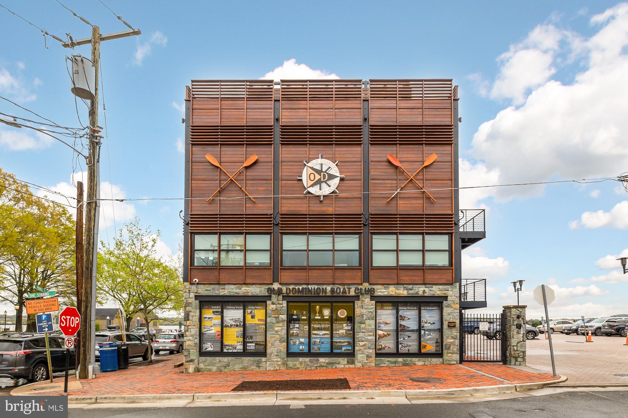 OLD TOWN ALEXANDRIA - Residential