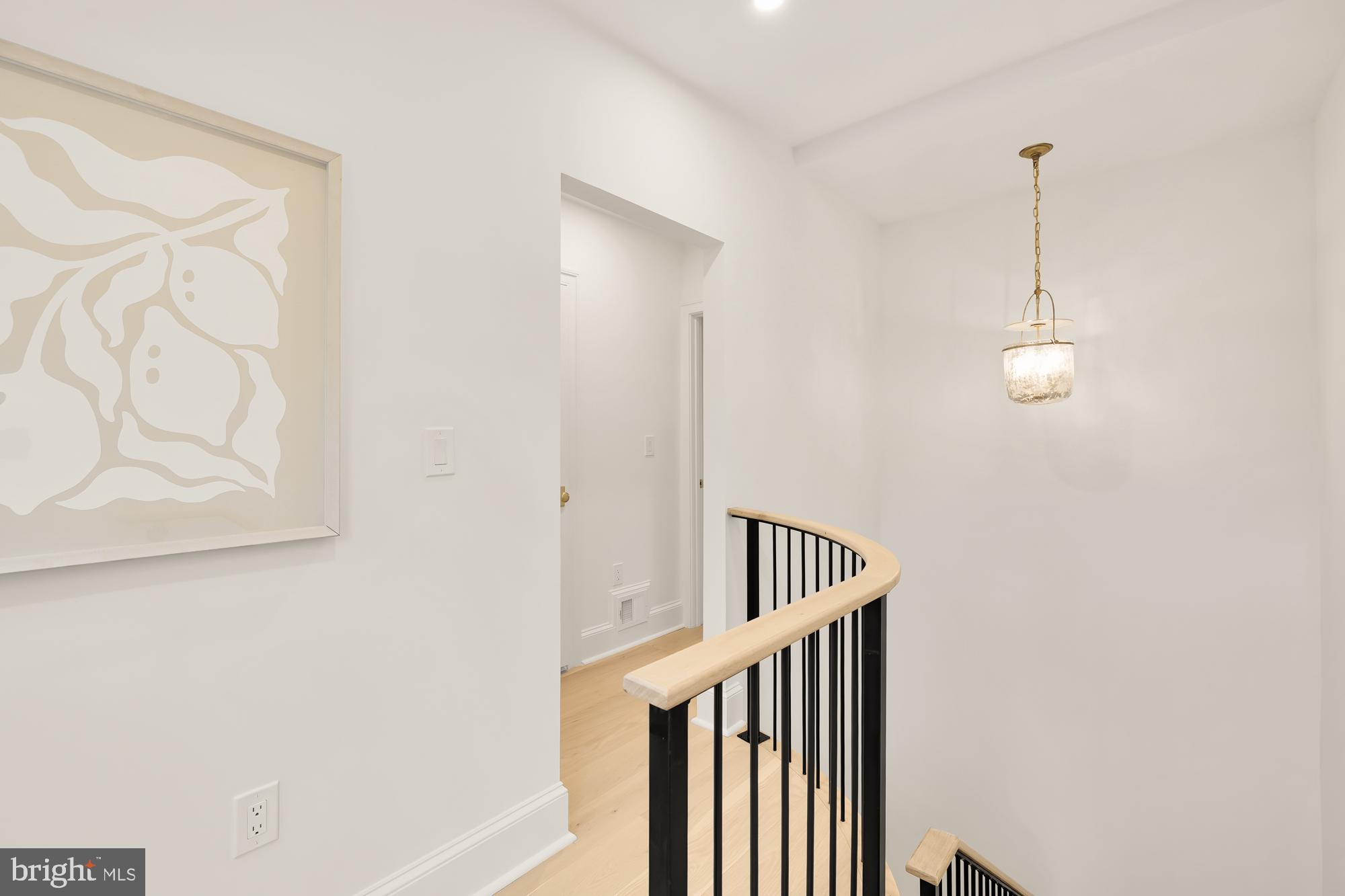 OLD TOWN ALEXANDRIA - Residential