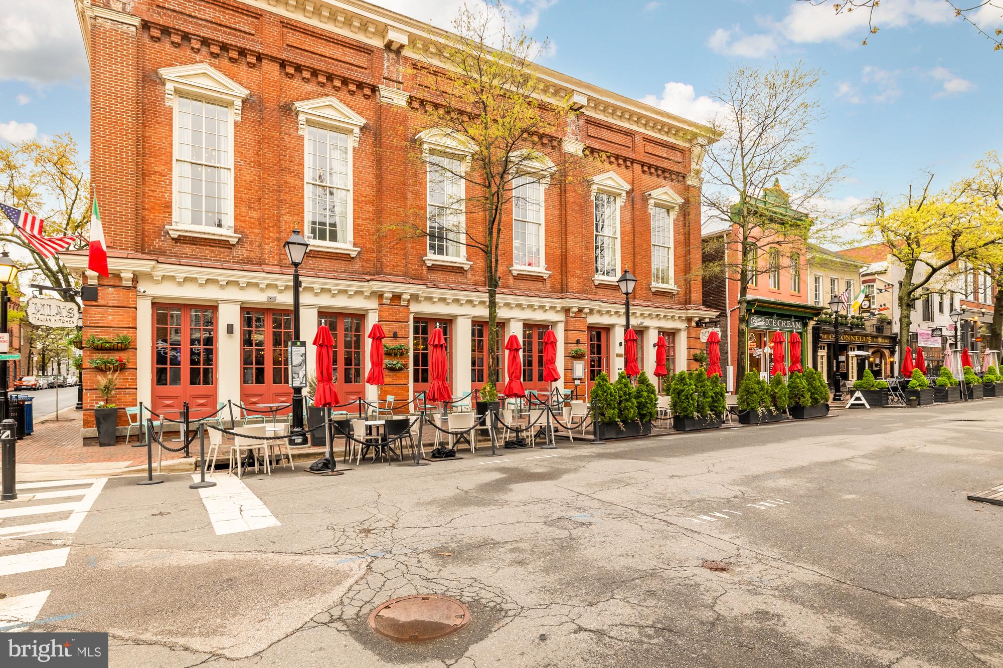 OLD TOWN ALEXANDRIA - Residential