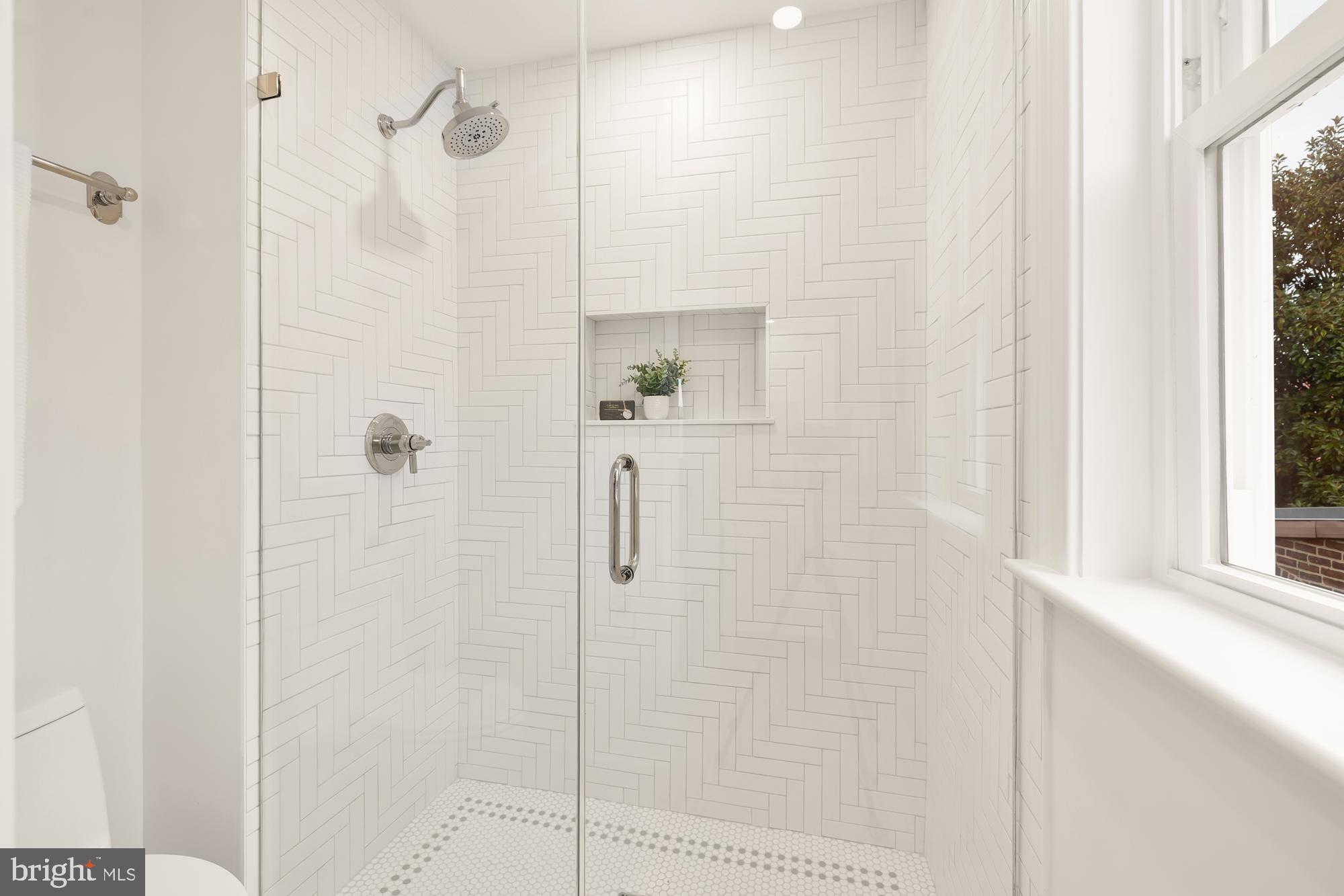 OLD TOWN ALEXANDRIA - Residential